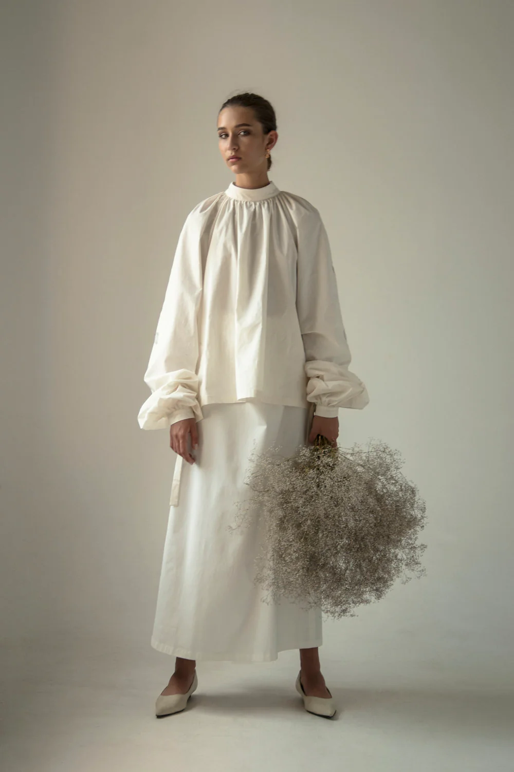 Wooden Buttons Skirt White