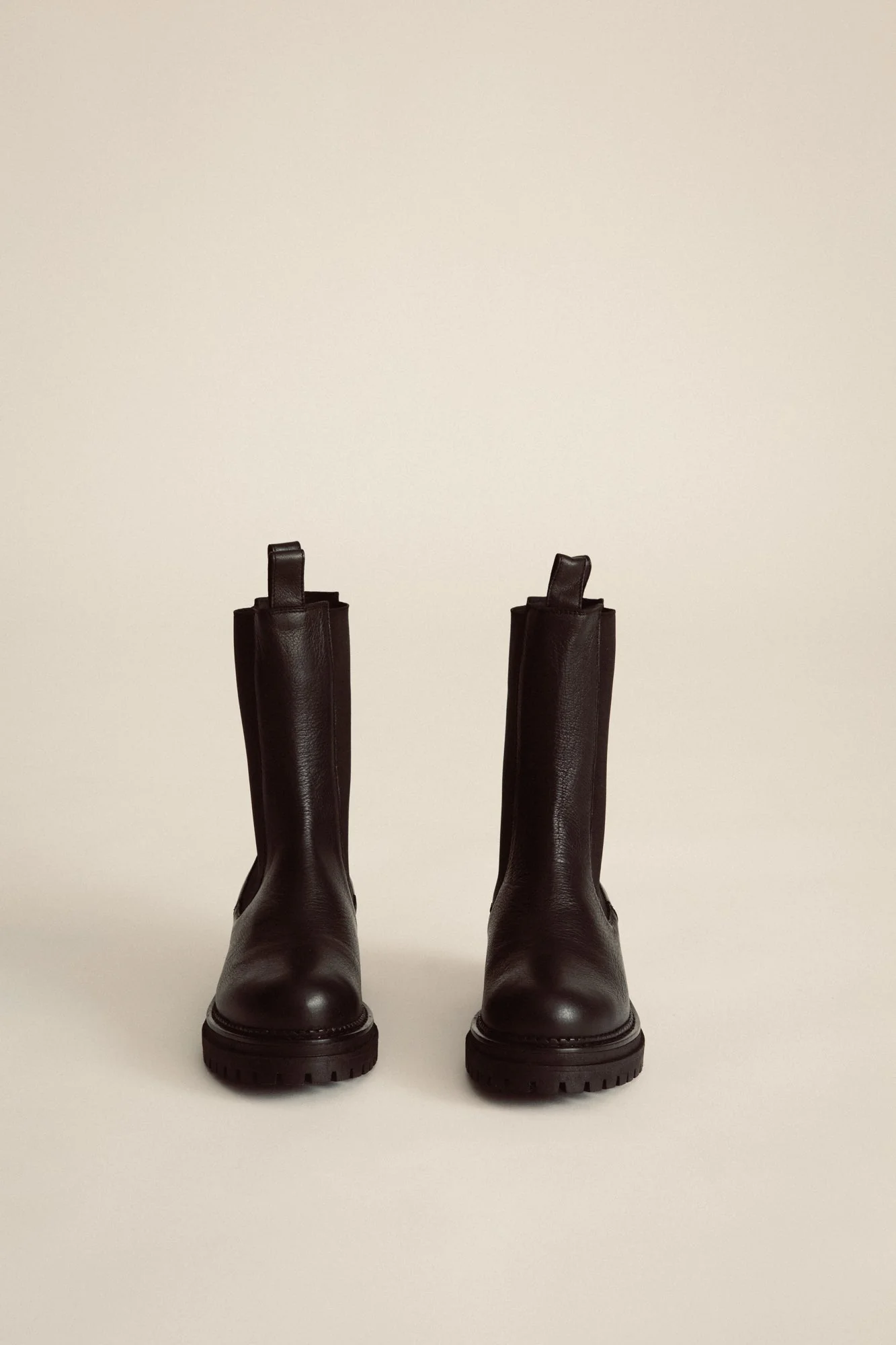 High Chelsea Boots Black