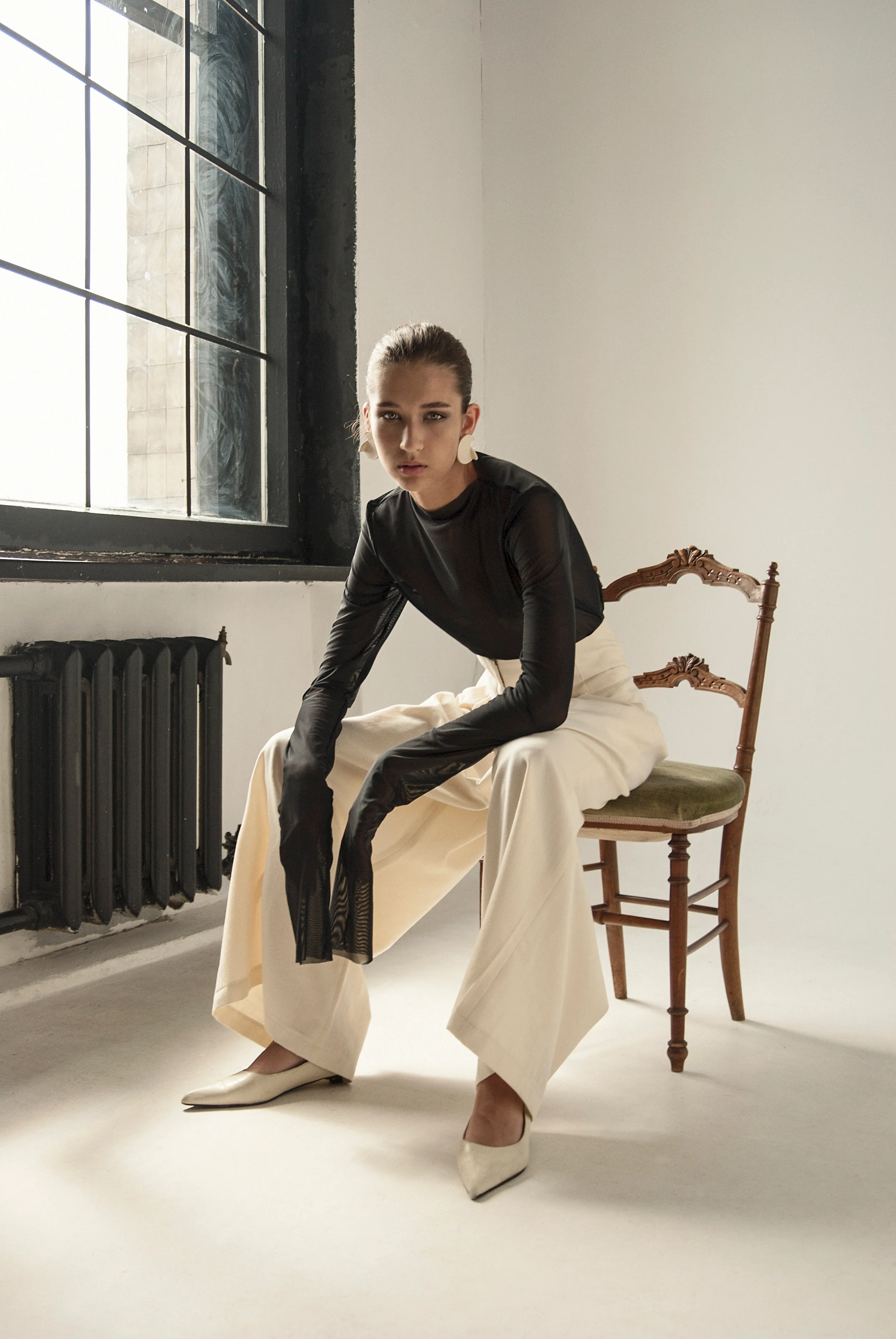 Transparent Endless Sleeves Top Black