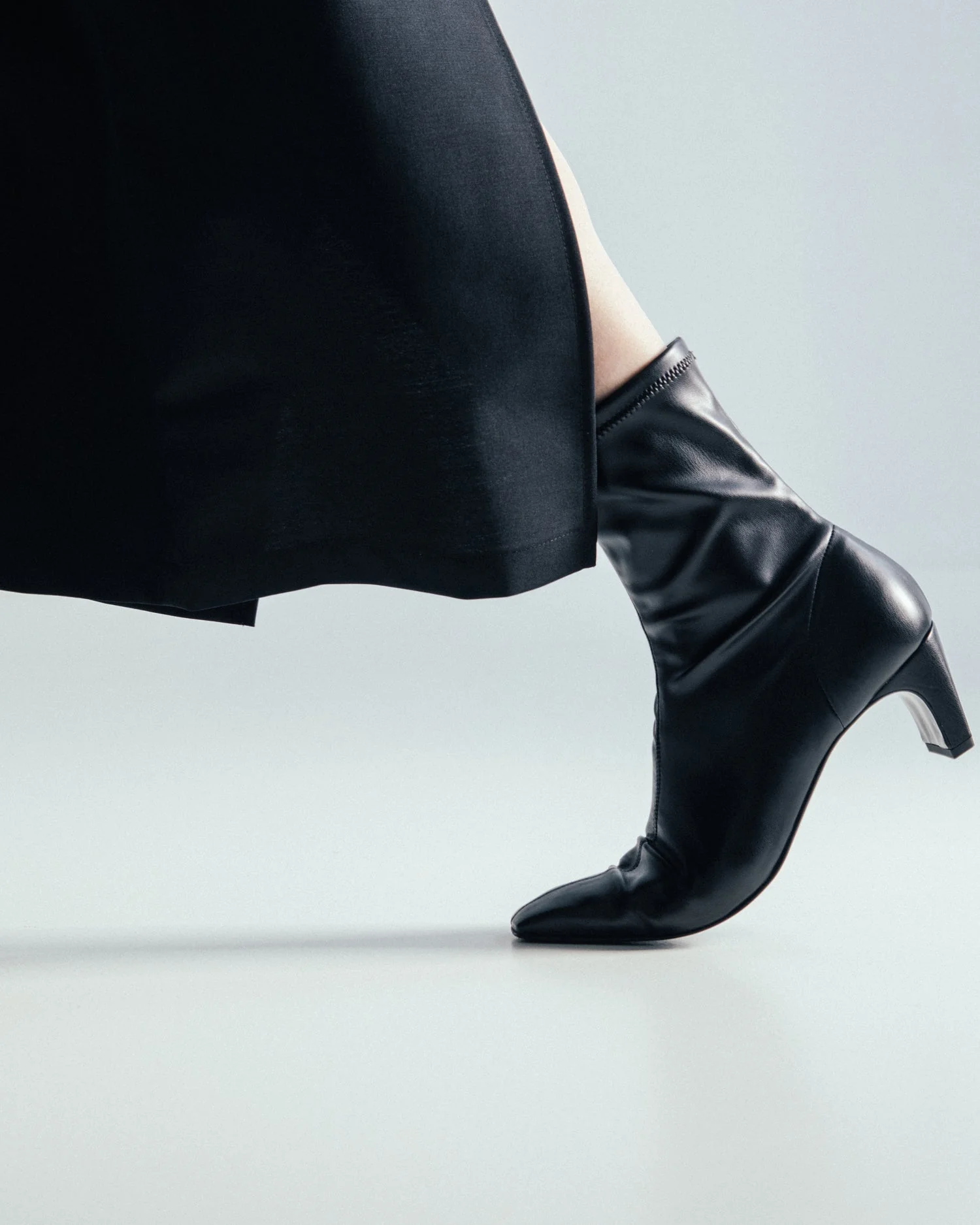 The Glove Boot Black