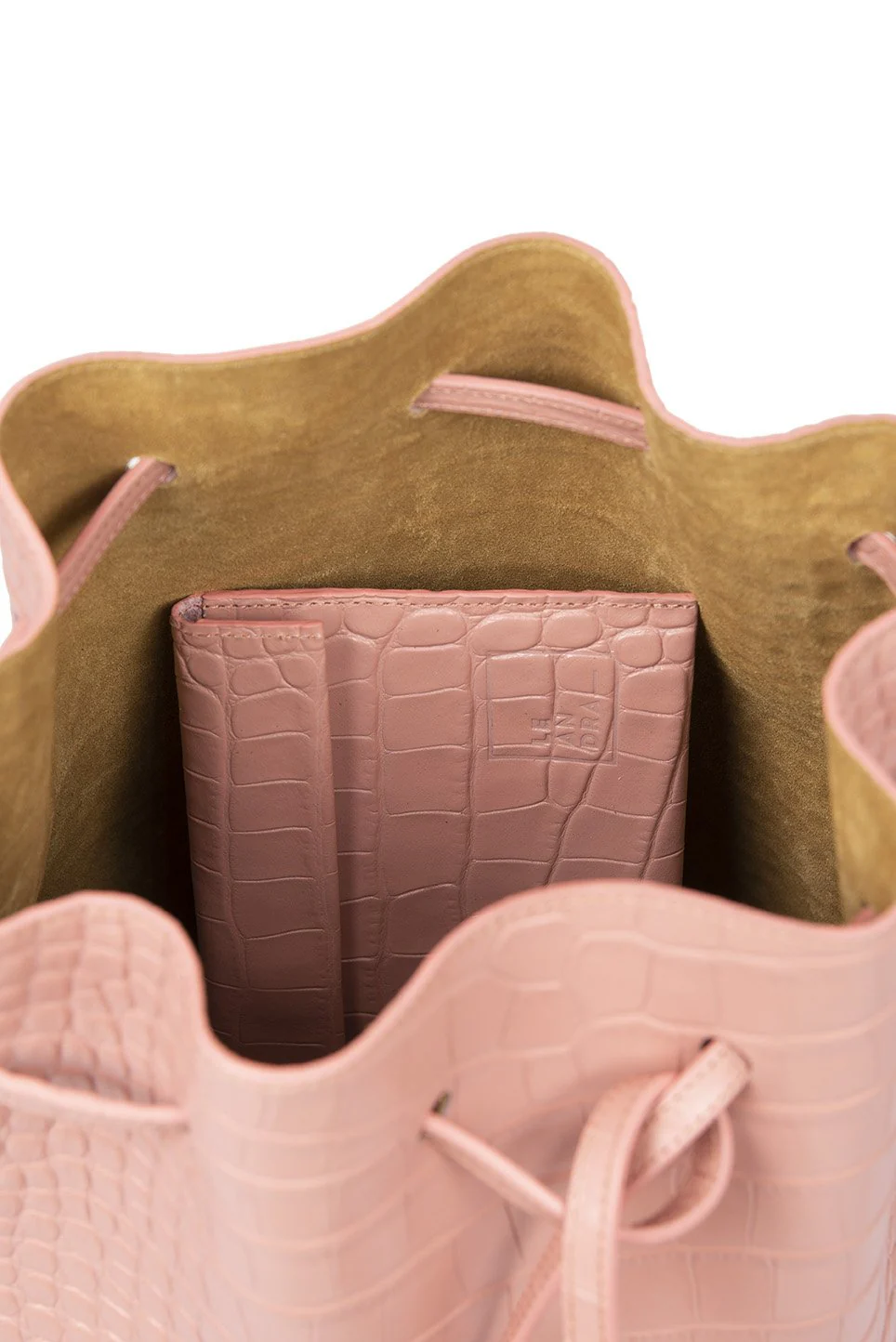 Leandra Bucket Bag Croco Soft Pink