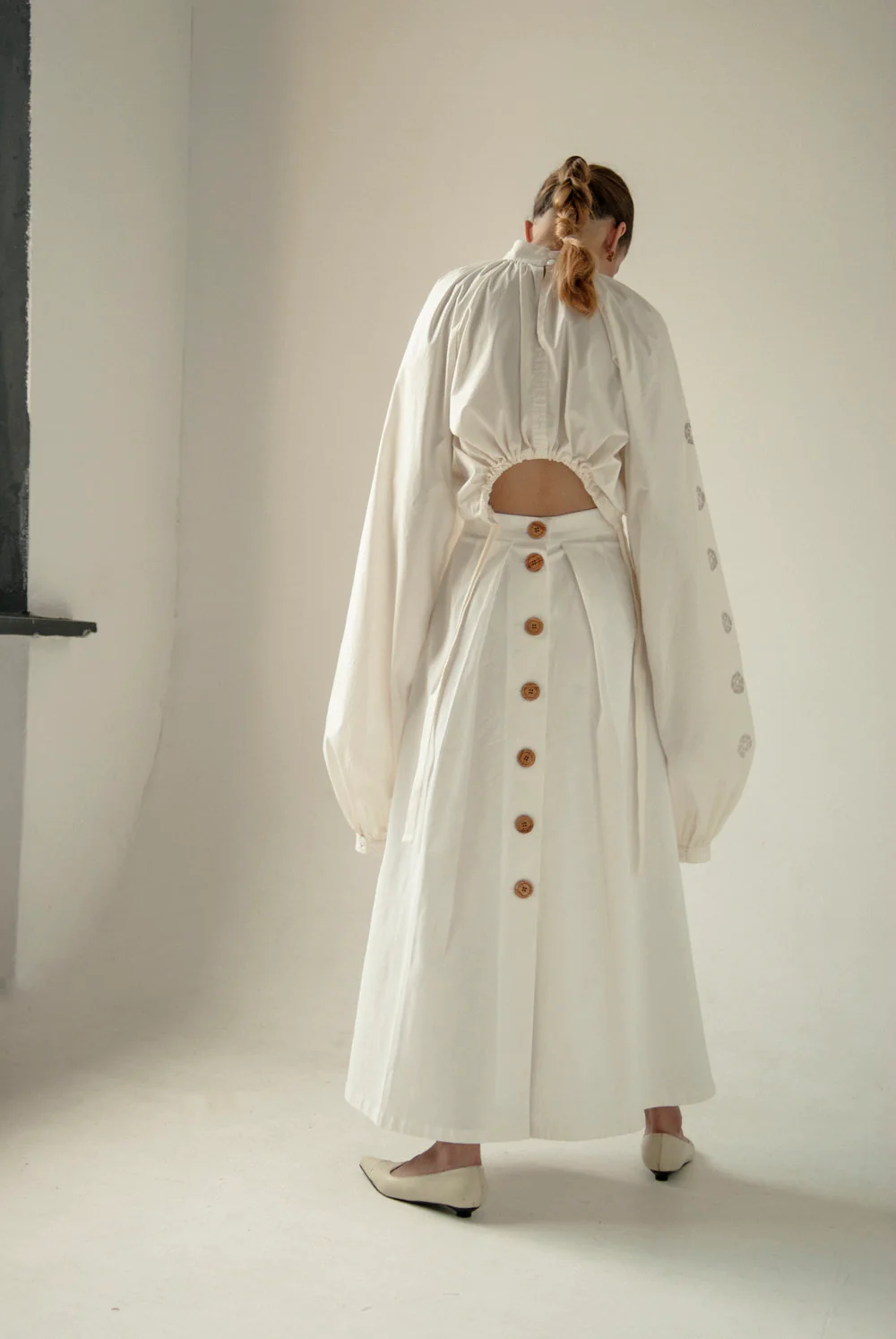 Wooden Buttons Skirt White