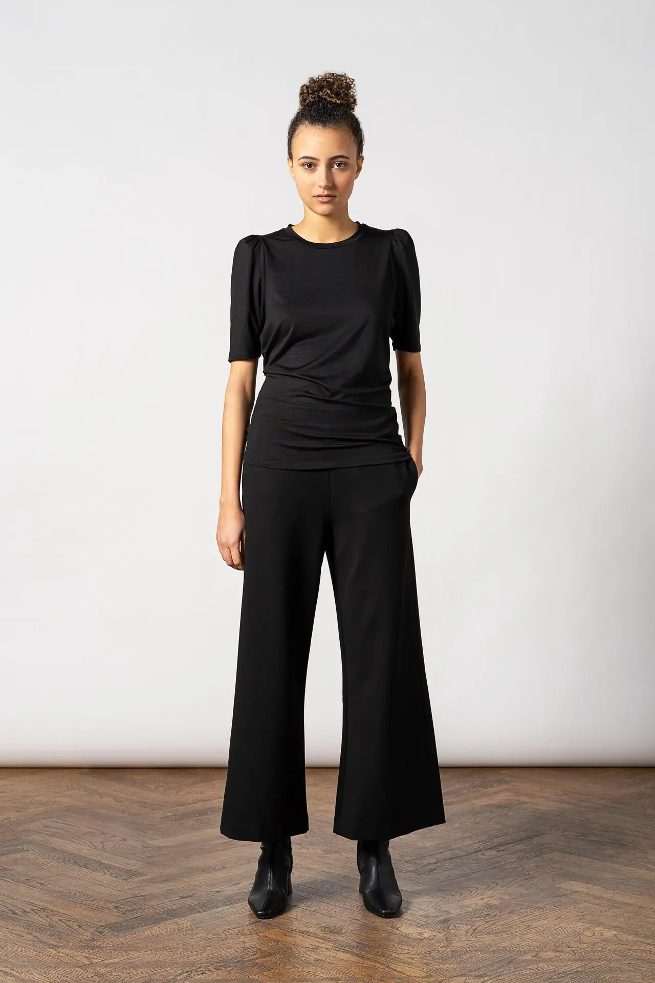 Tu Puff Sleeve Top Black