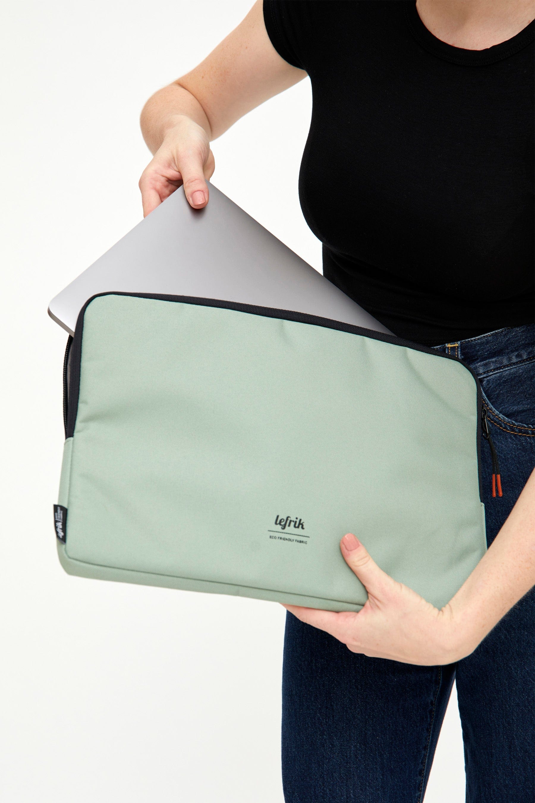 Capture Laptop Case 13