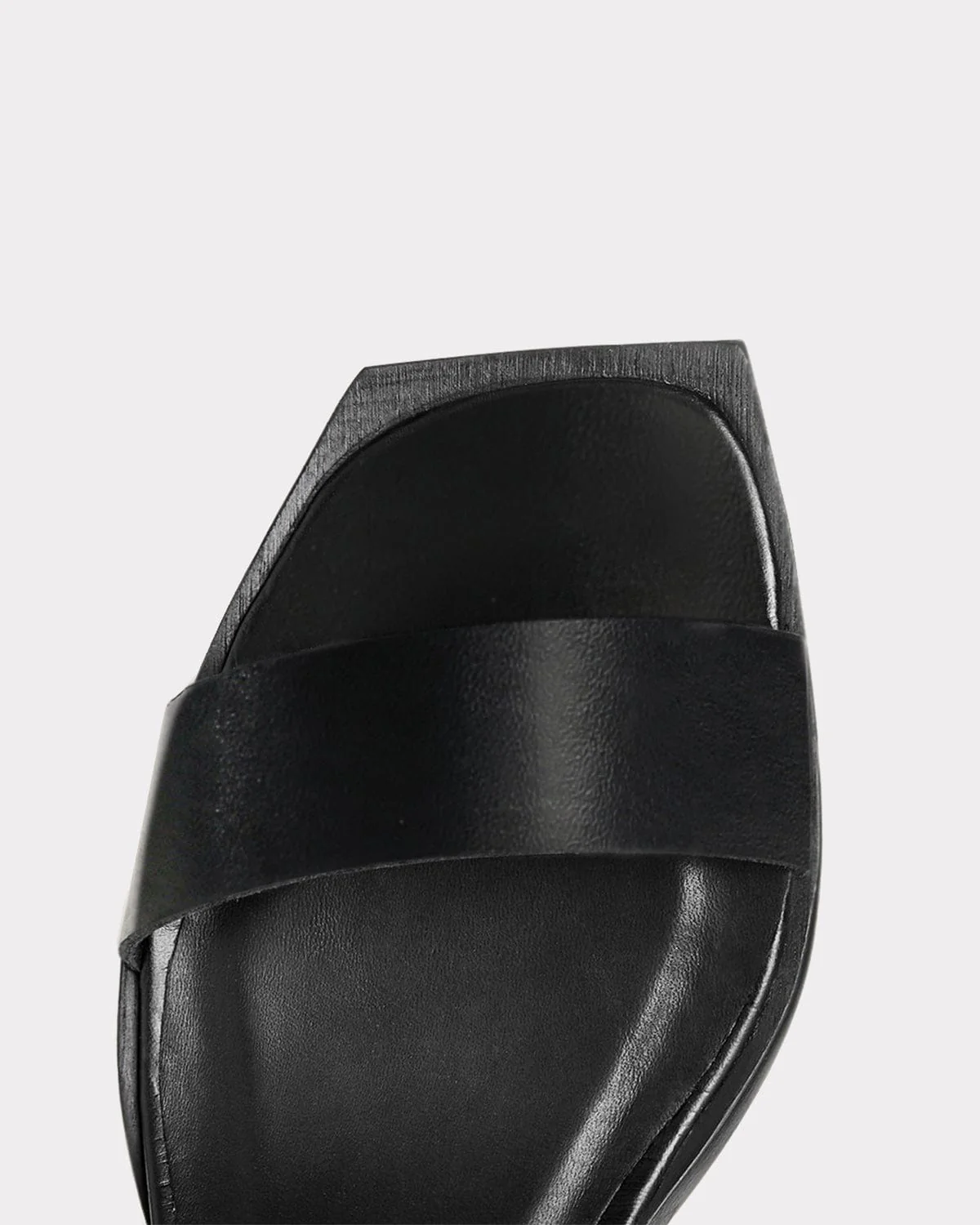 The Summer Staple Black