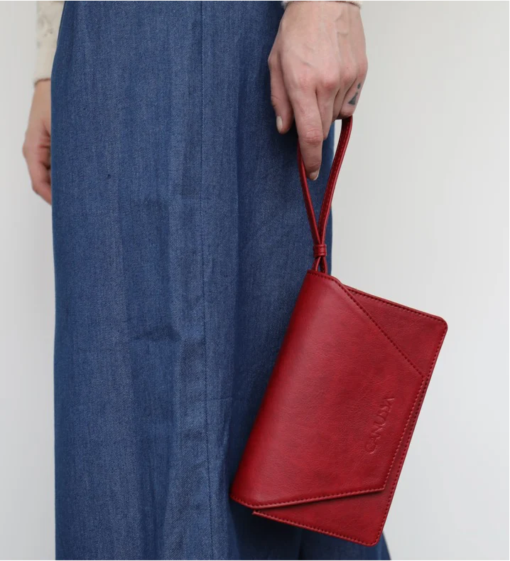 Hybrid Fultifuncional Vegan Bag Red