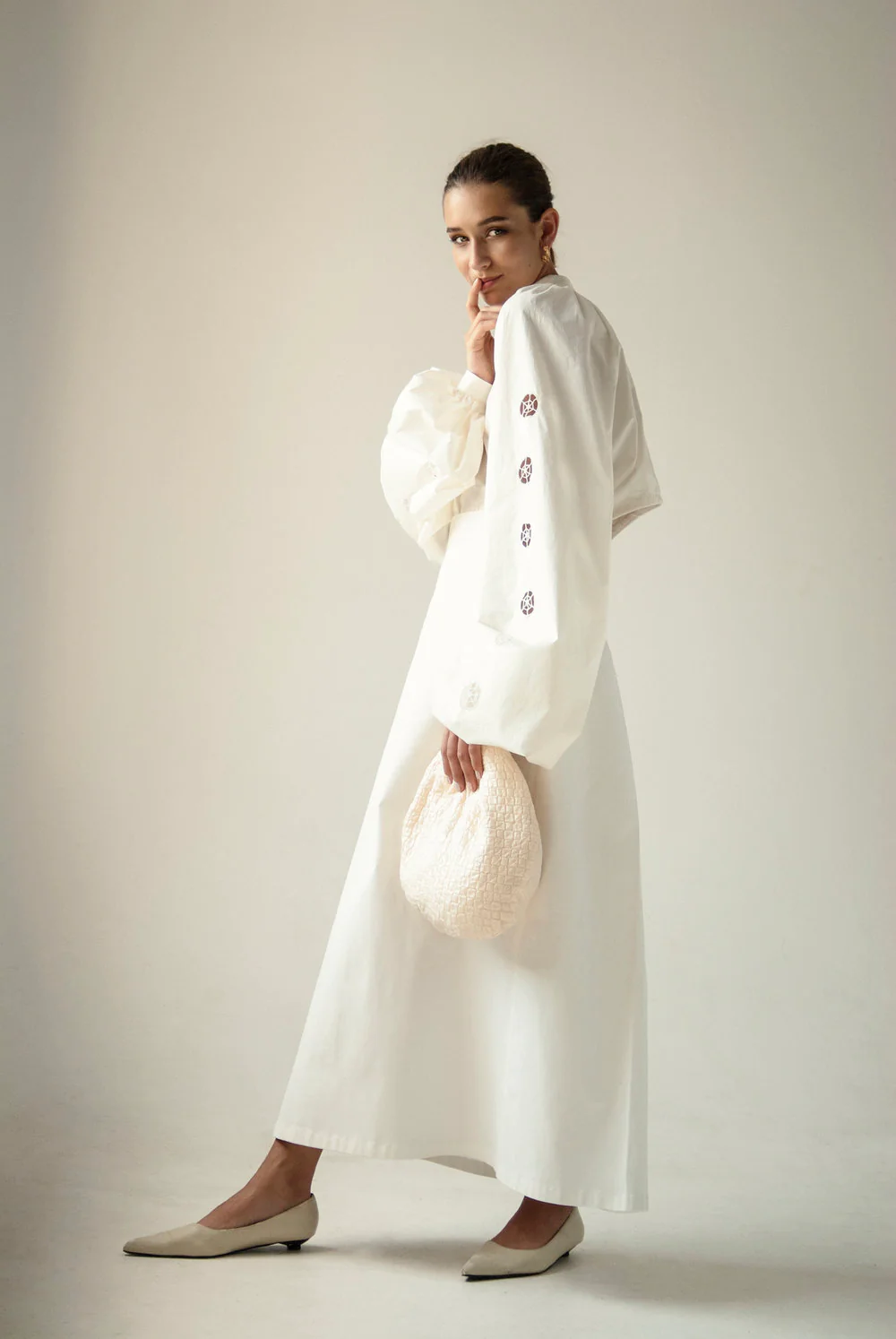 Wooden Buttons Skirt White