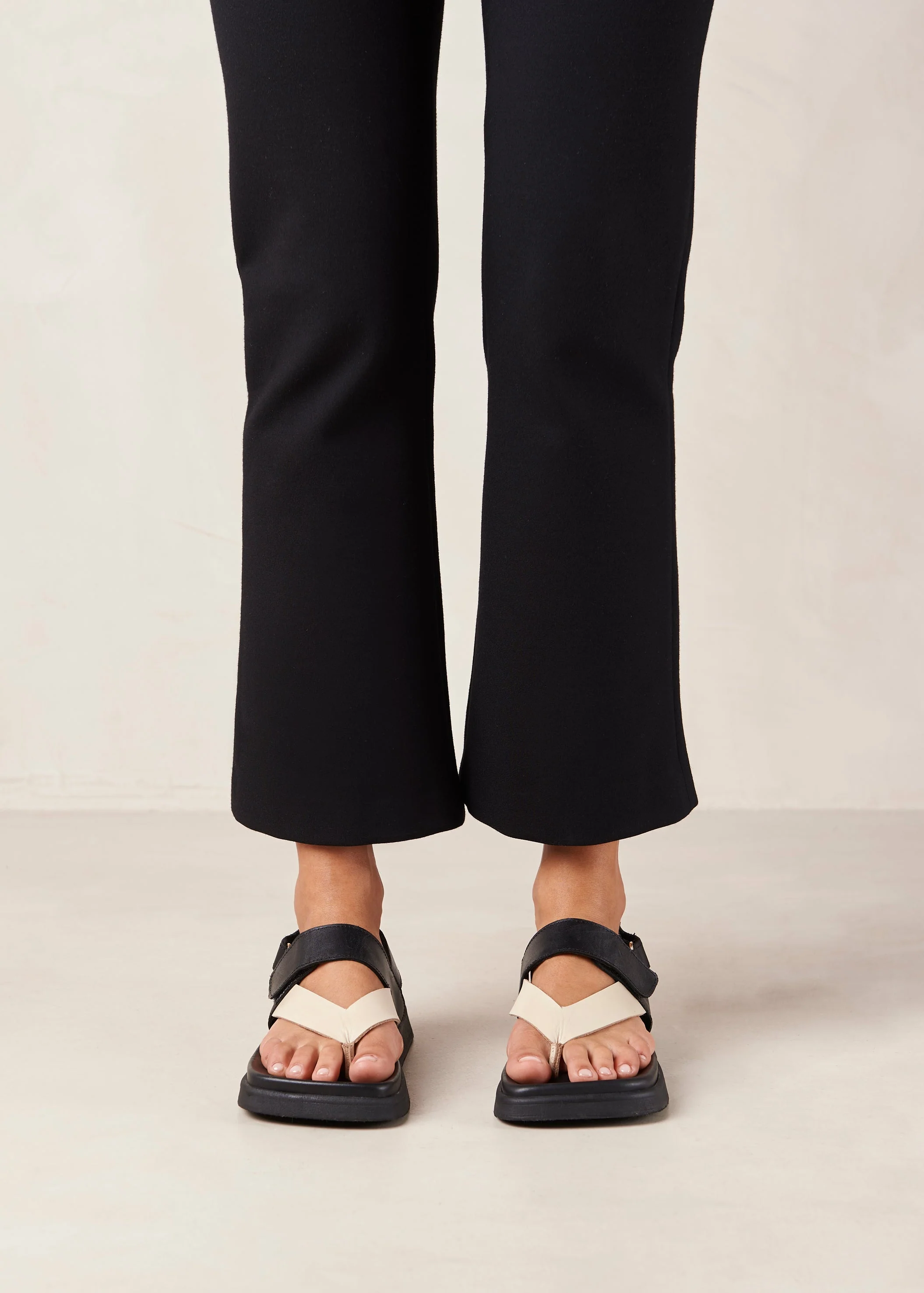 Decade Leather Sandals Bicolor Black Cream
