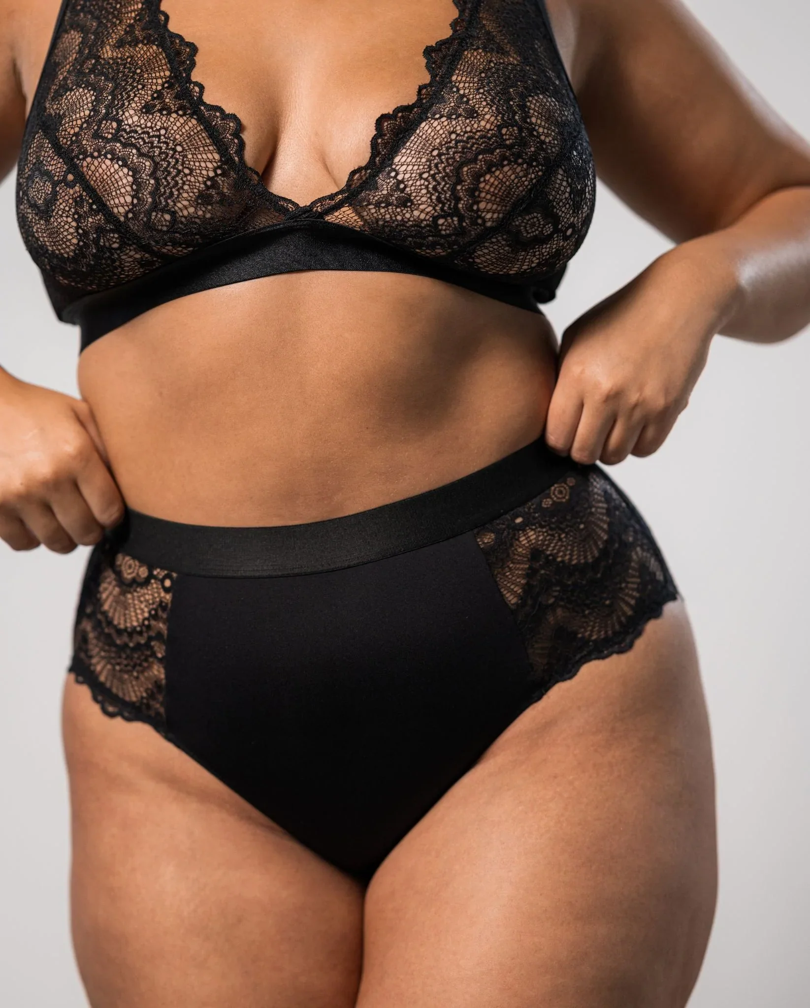 Highwaist Briefs Saboteur Black