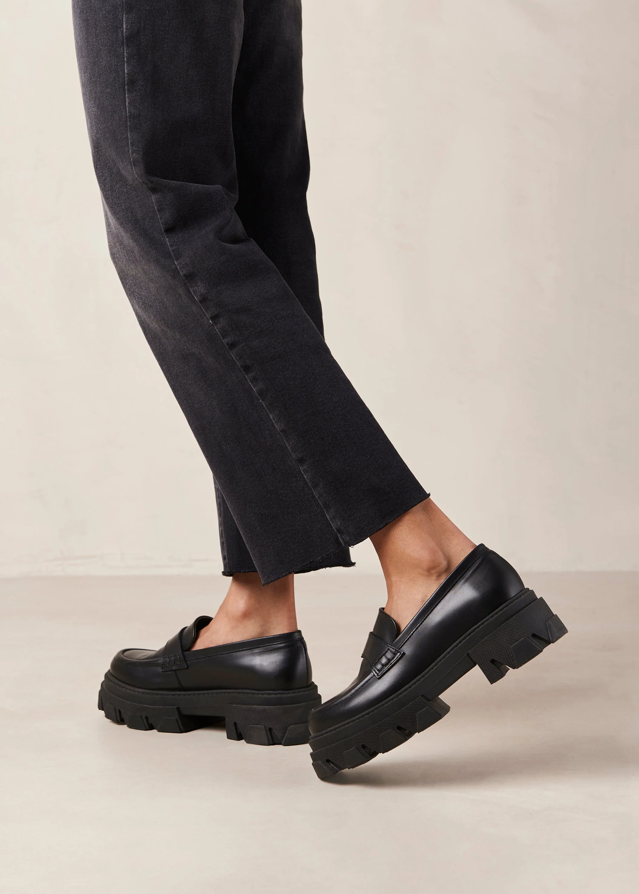 Trailblazer Chunky Loafers Black