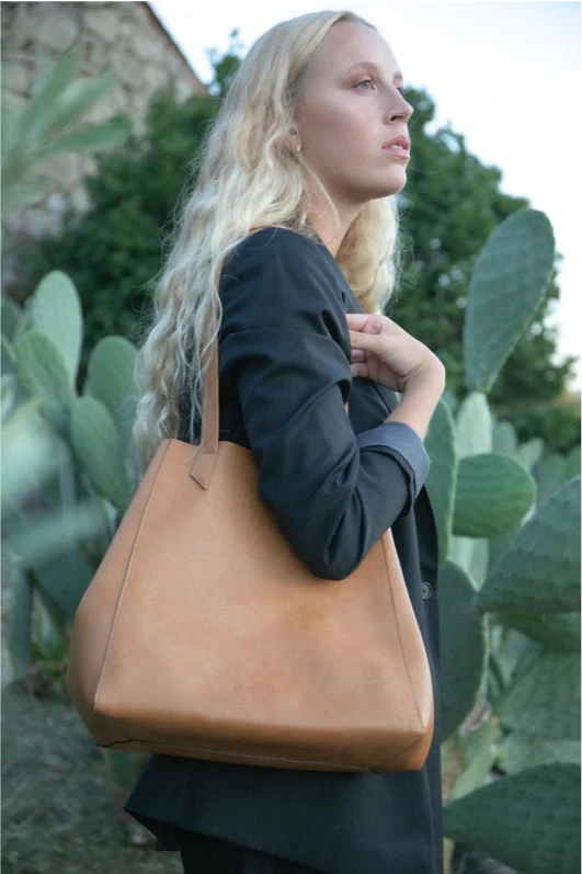 Totissimo Shoulder Vegan Bag Camel