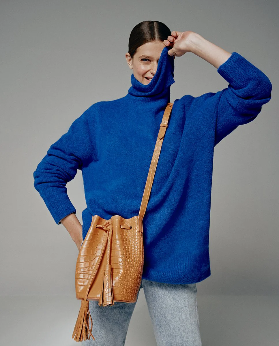 Leandra Mini Bucket Bag Croco Soft Grapefruit