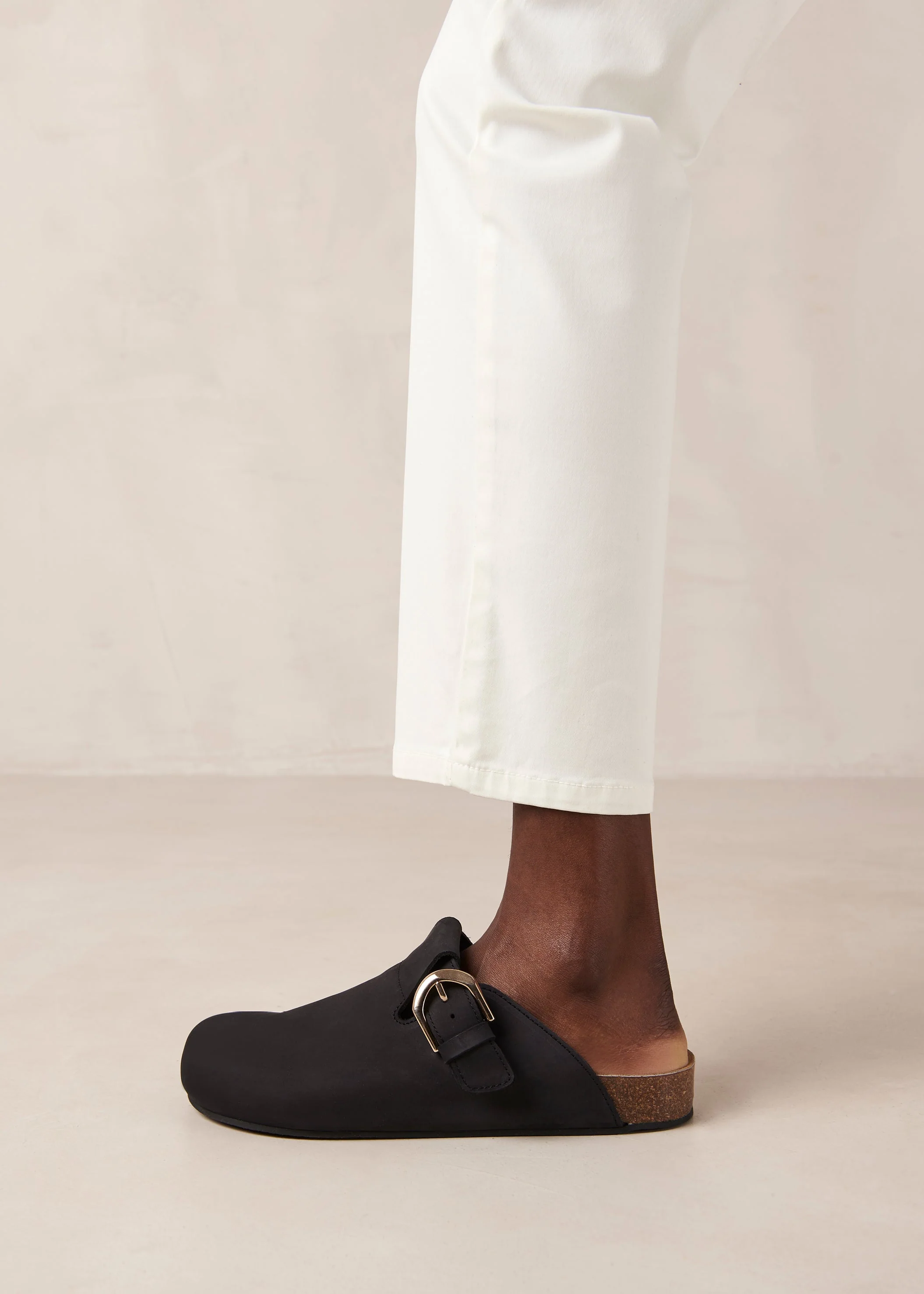 Travis Leather Mules Black