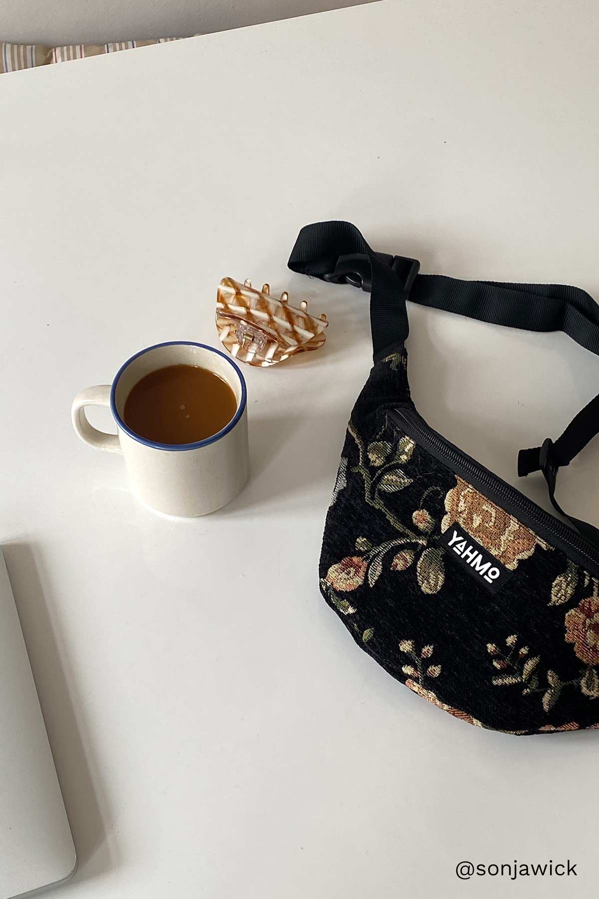 Sofa Bum Bag Antique