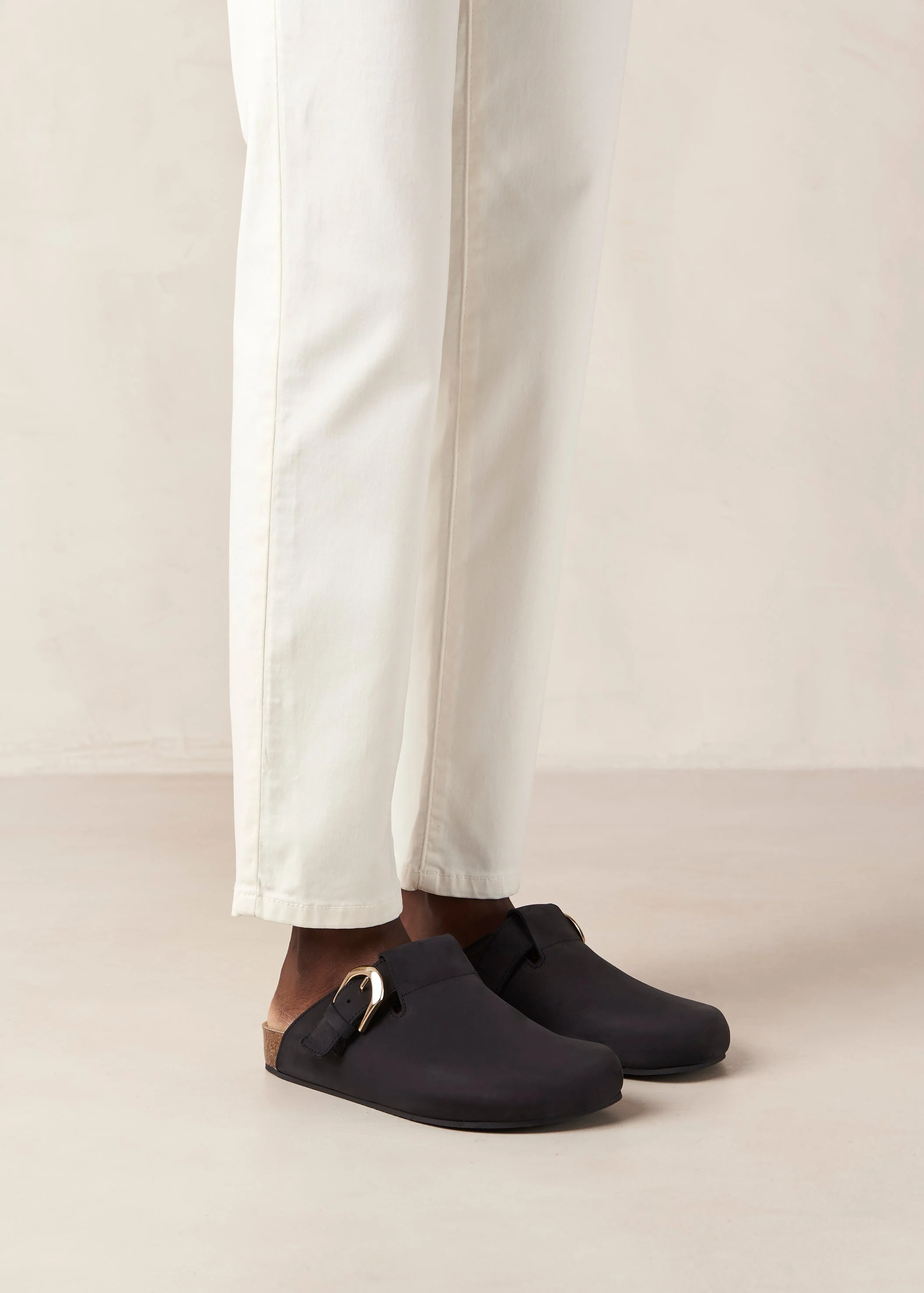 Travis Leather Mules Black