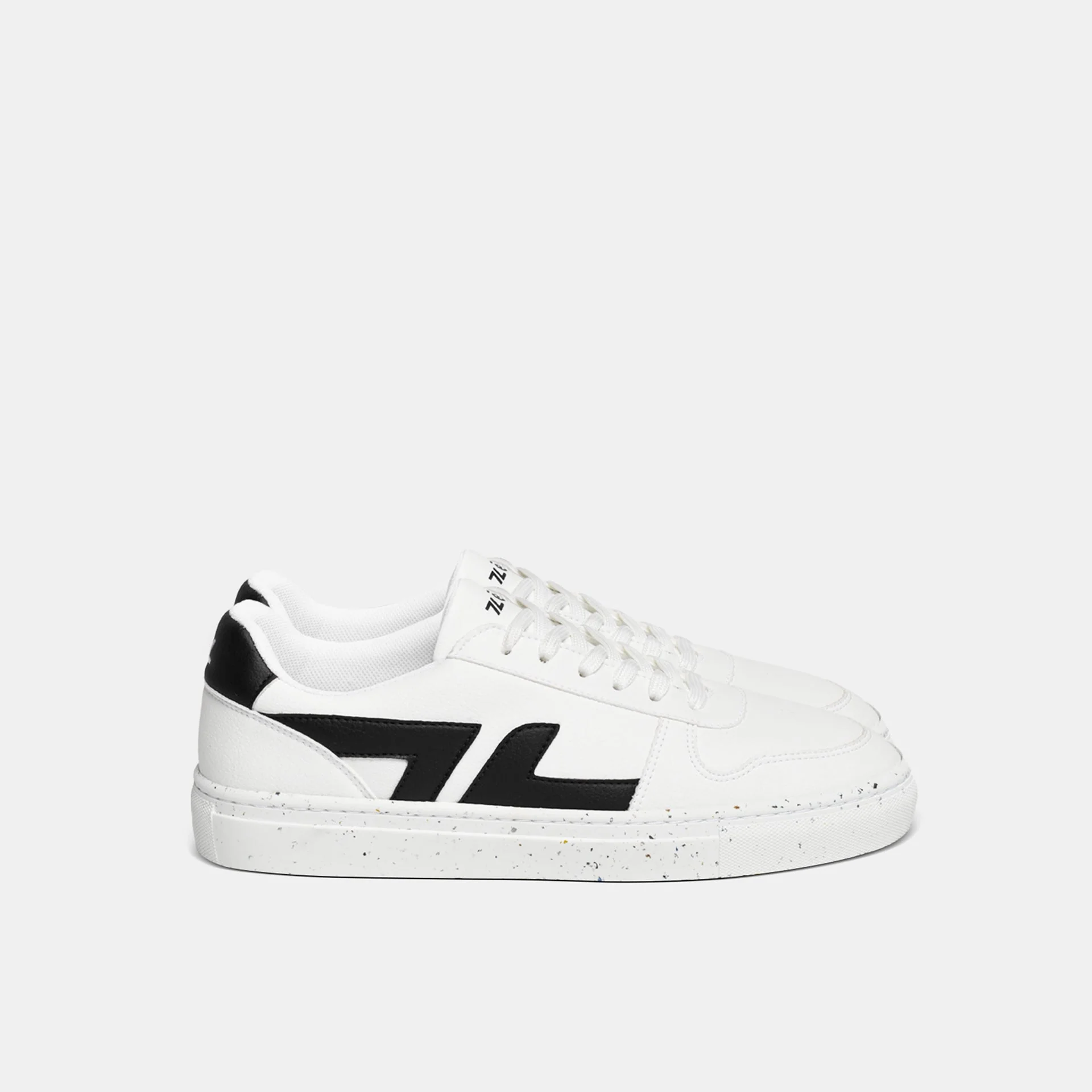 Alpha Noir Sneakers
