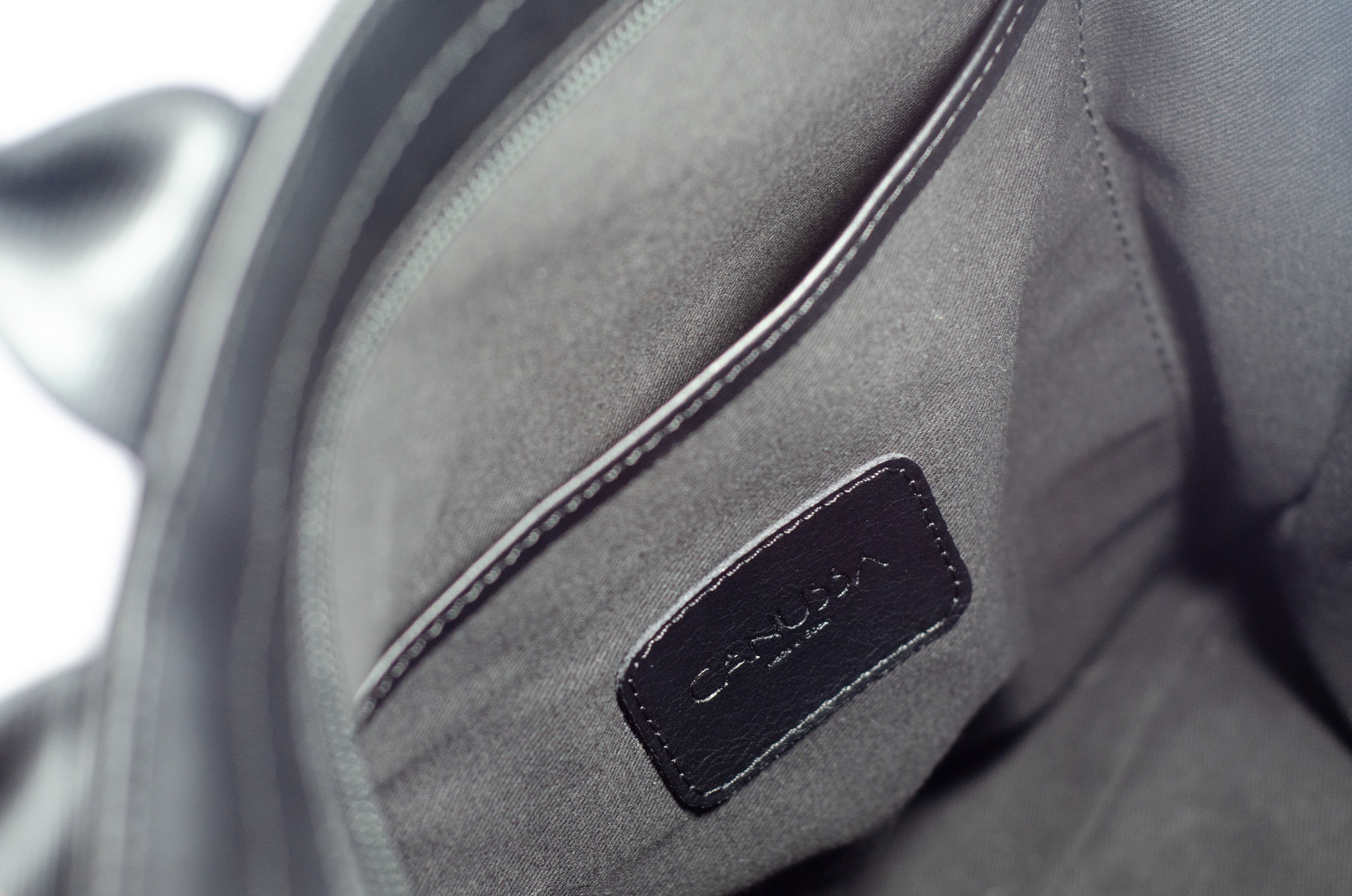 Canussa Airpack Limited Edition