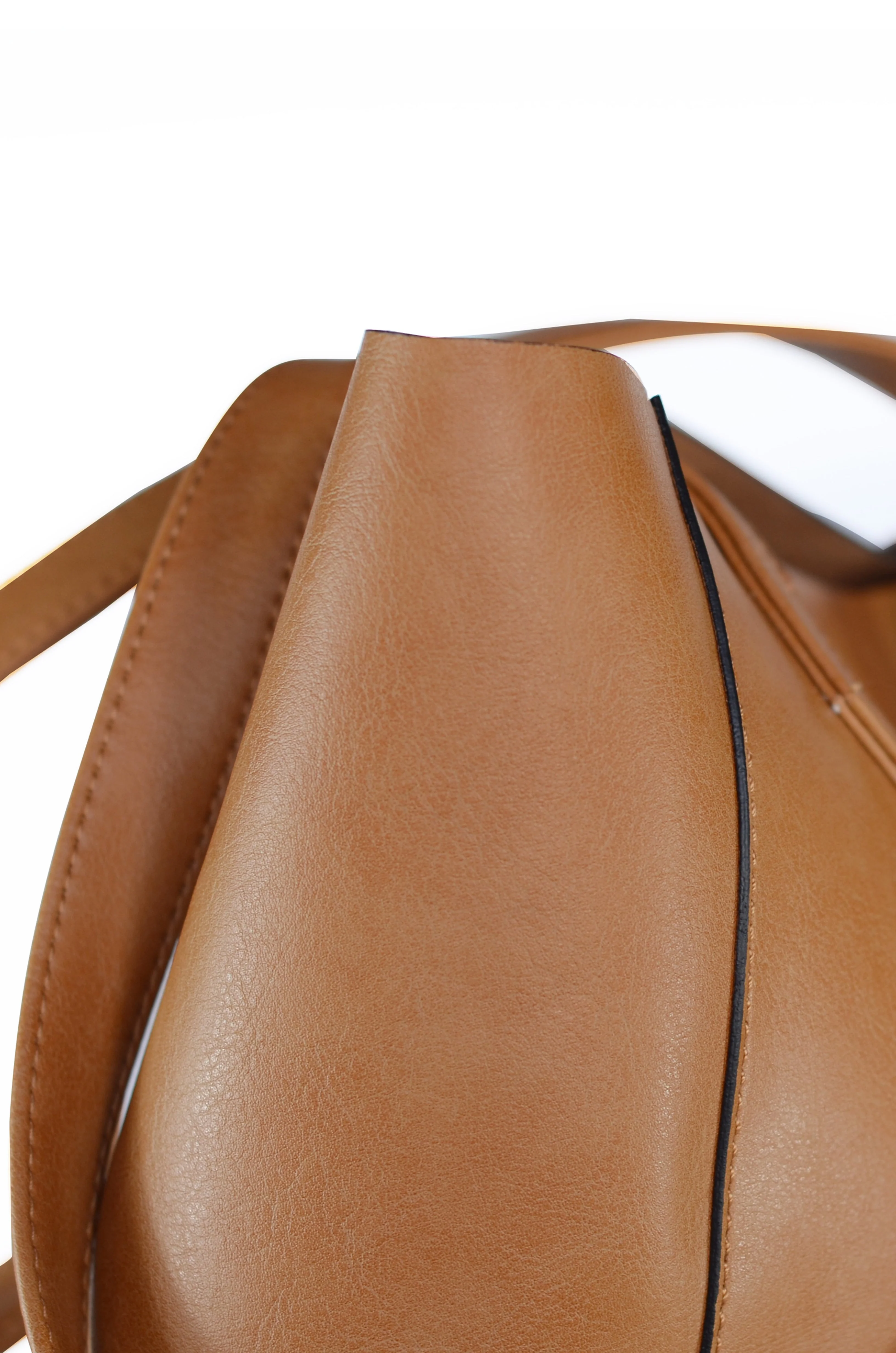 Basic Camel Shoulder Bag