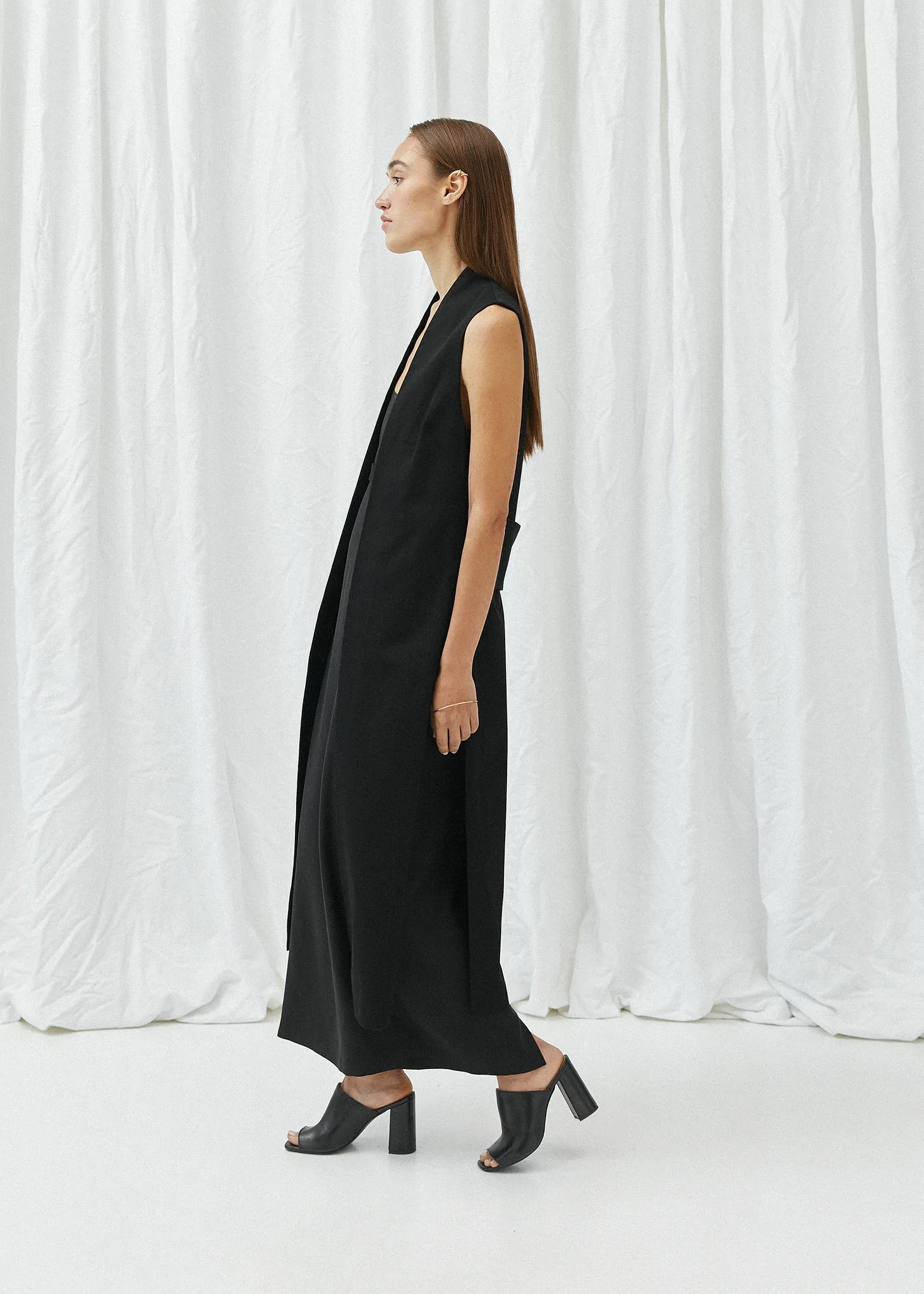 Calista Vest Black
