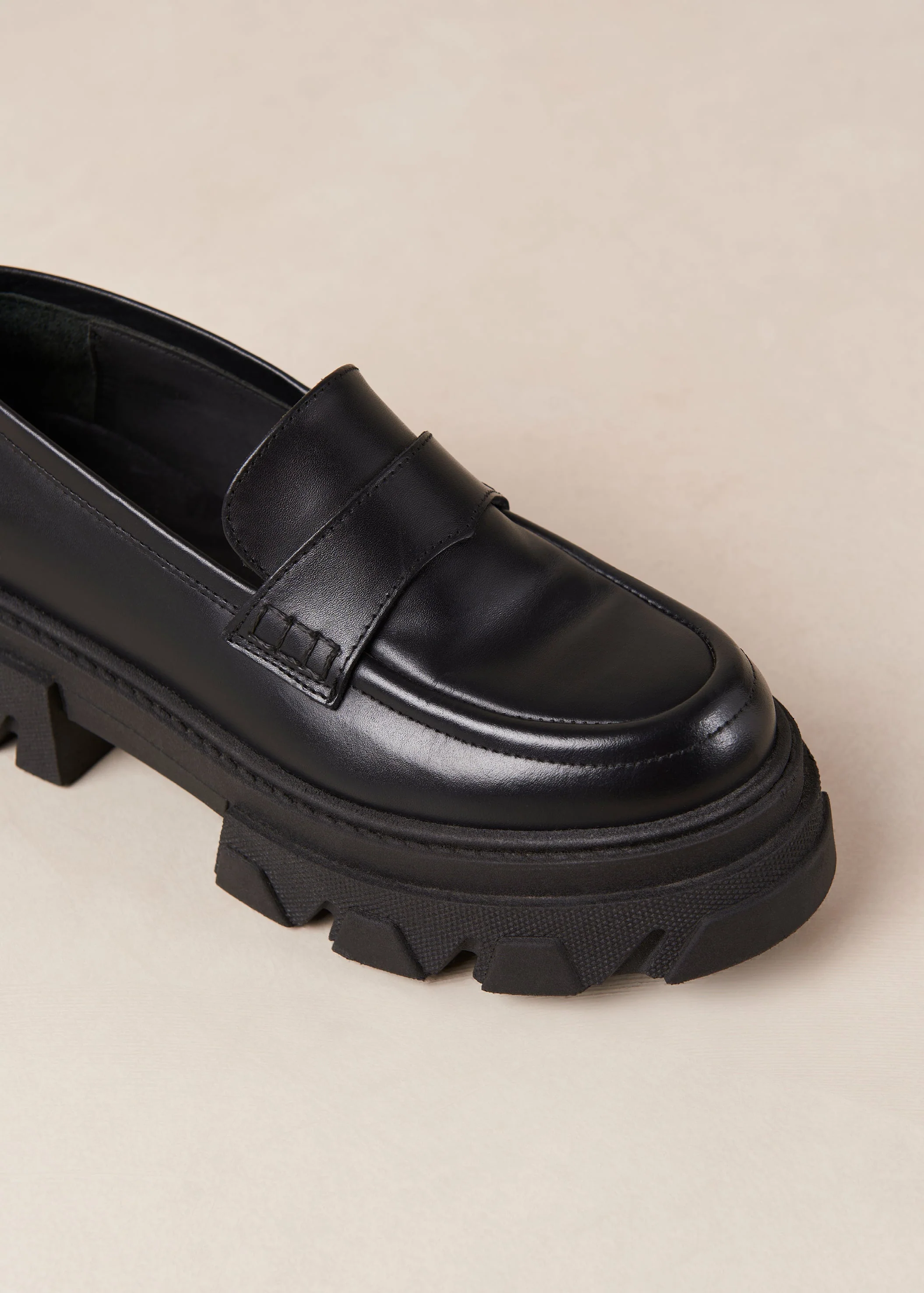 Trailblazer Chunky Loafers Black