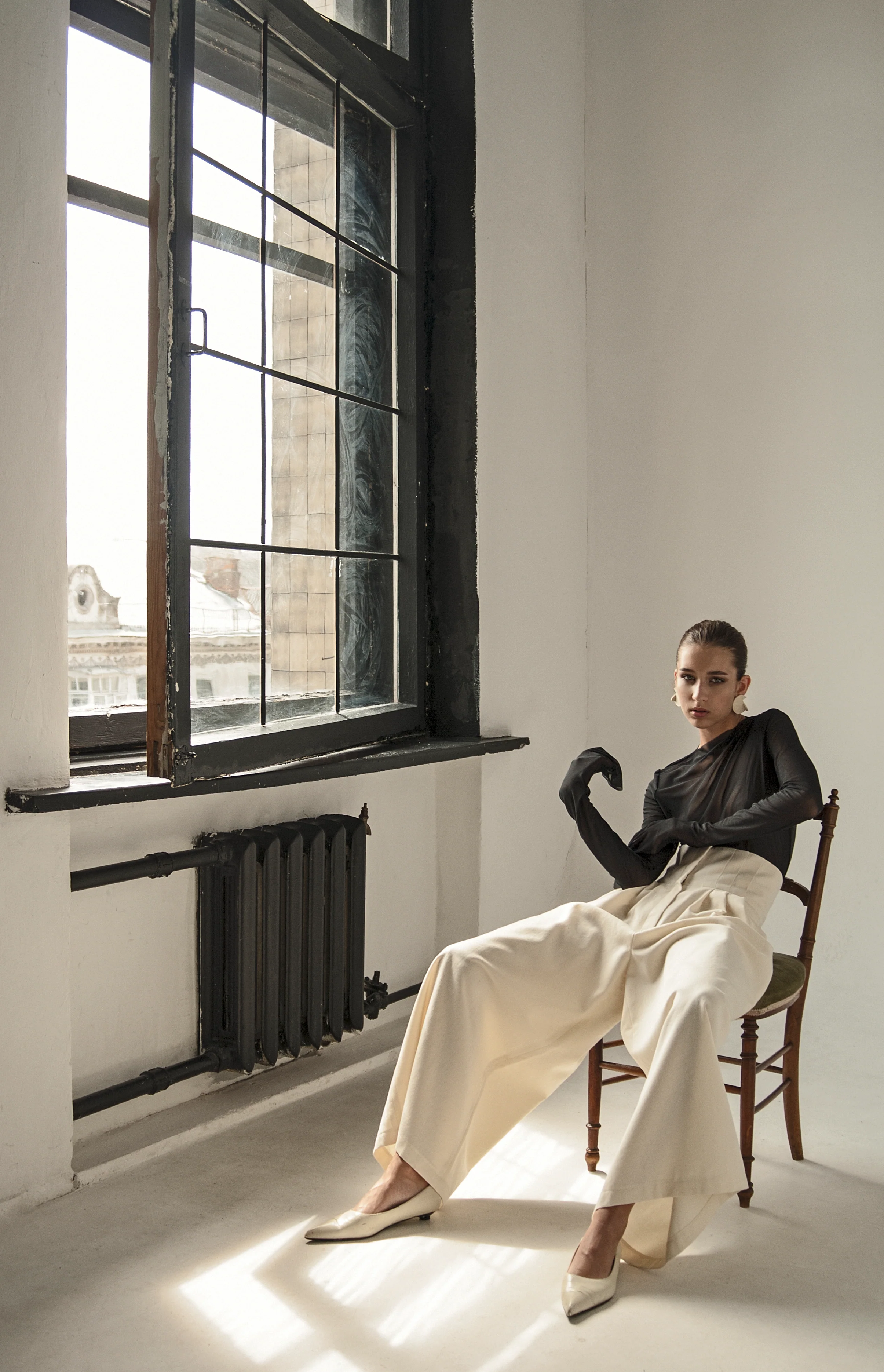 Transparent Endless Sleeves Top Black