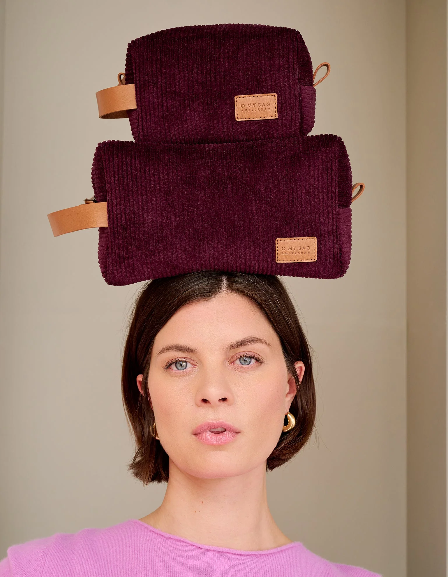 Ted Travel Case Small Apple Leather Burgundy