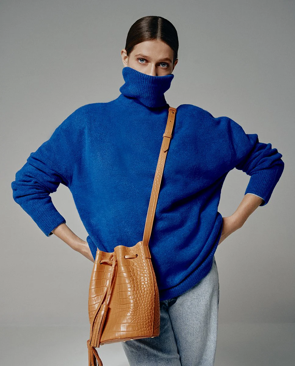 Leandra Mini Bucket Bag Croco Soft Grapefruit