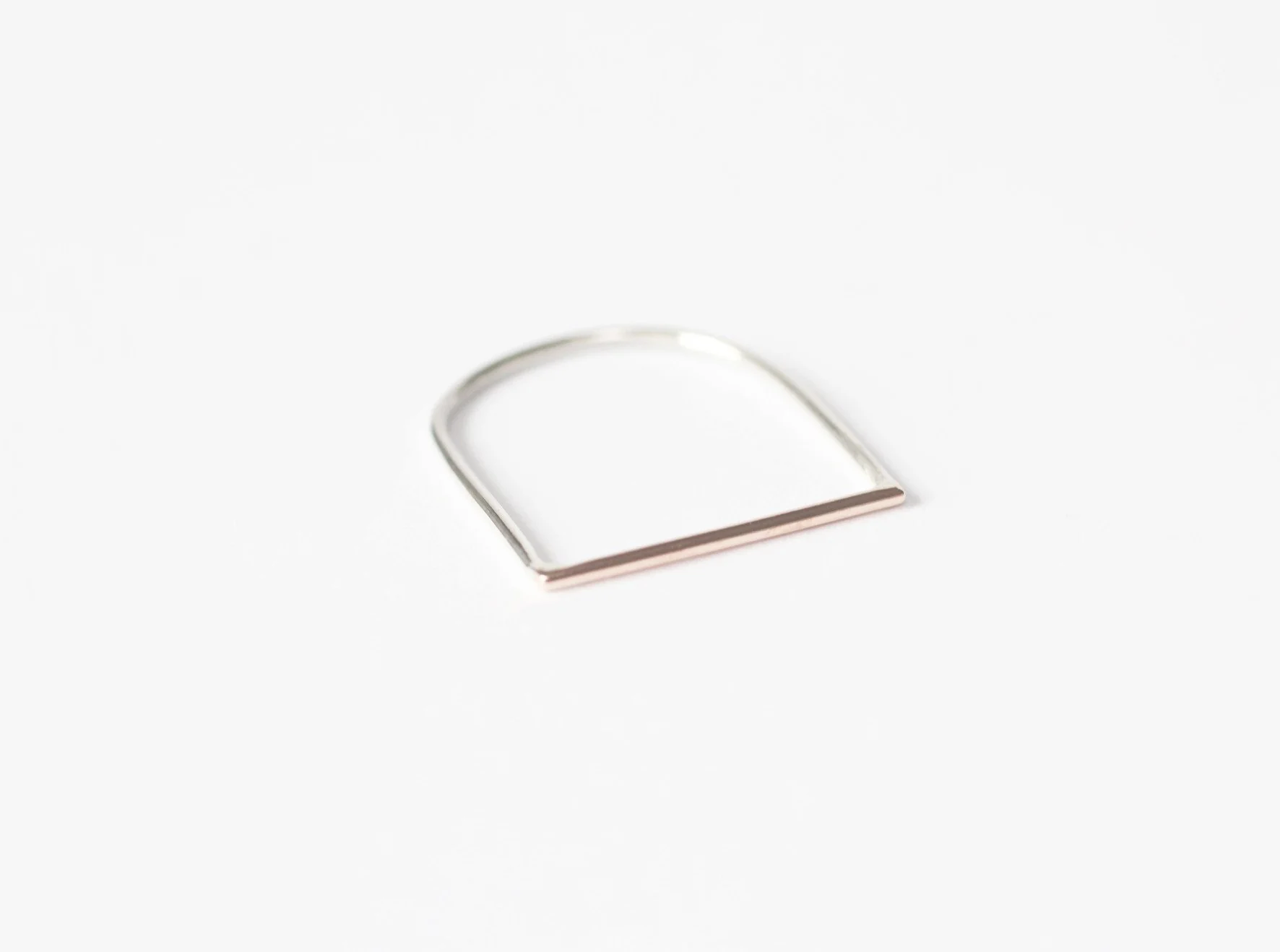 TUNDRA 9ct RED GOLD Ring