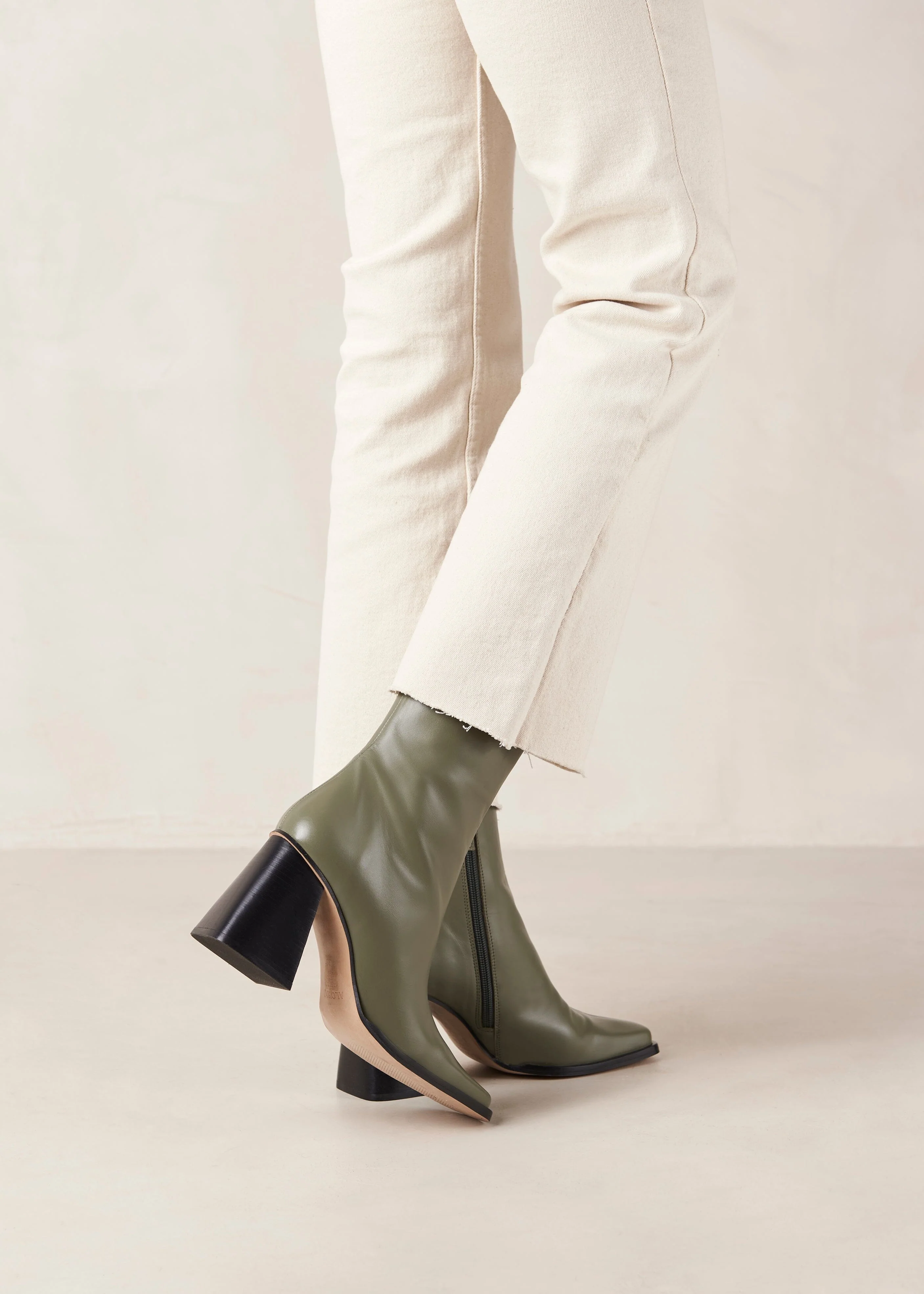 South Leather Boots Dusty Olive Green