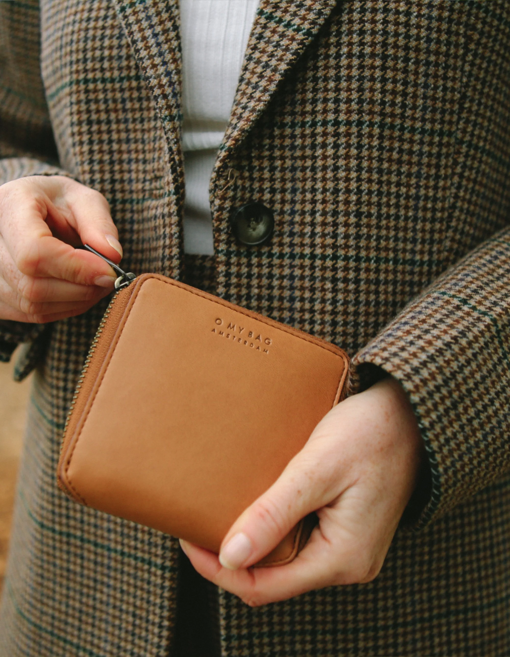 Sonny Square Wallet Cognac Apple Leather