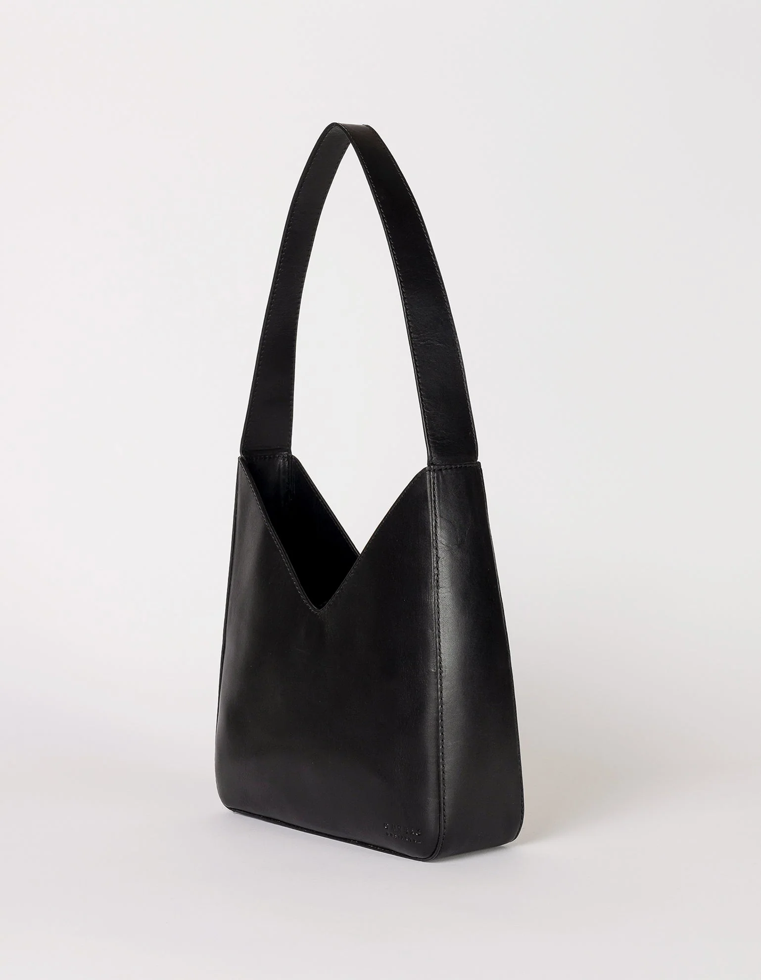 Vicky Black Classic Leather