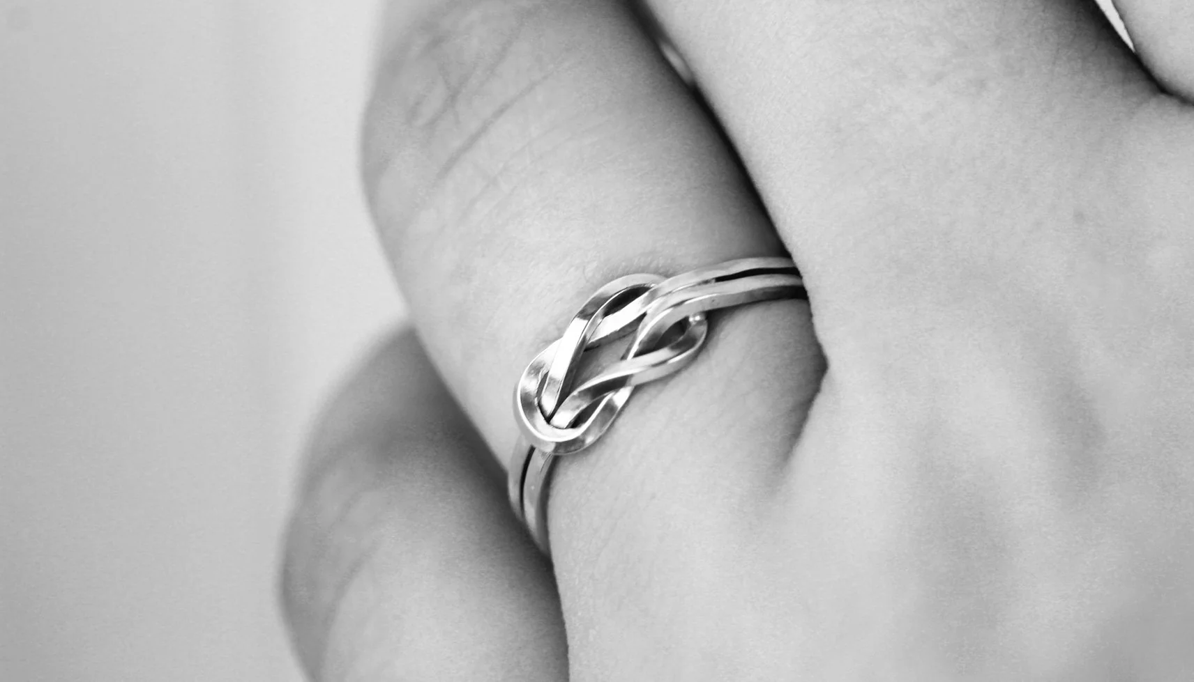 EVIGHET Ring