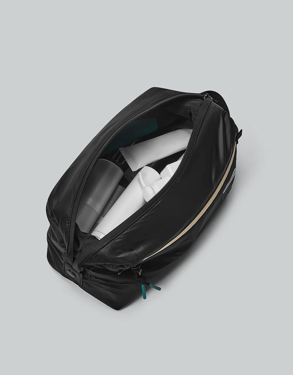 Lightweight Washbag Black