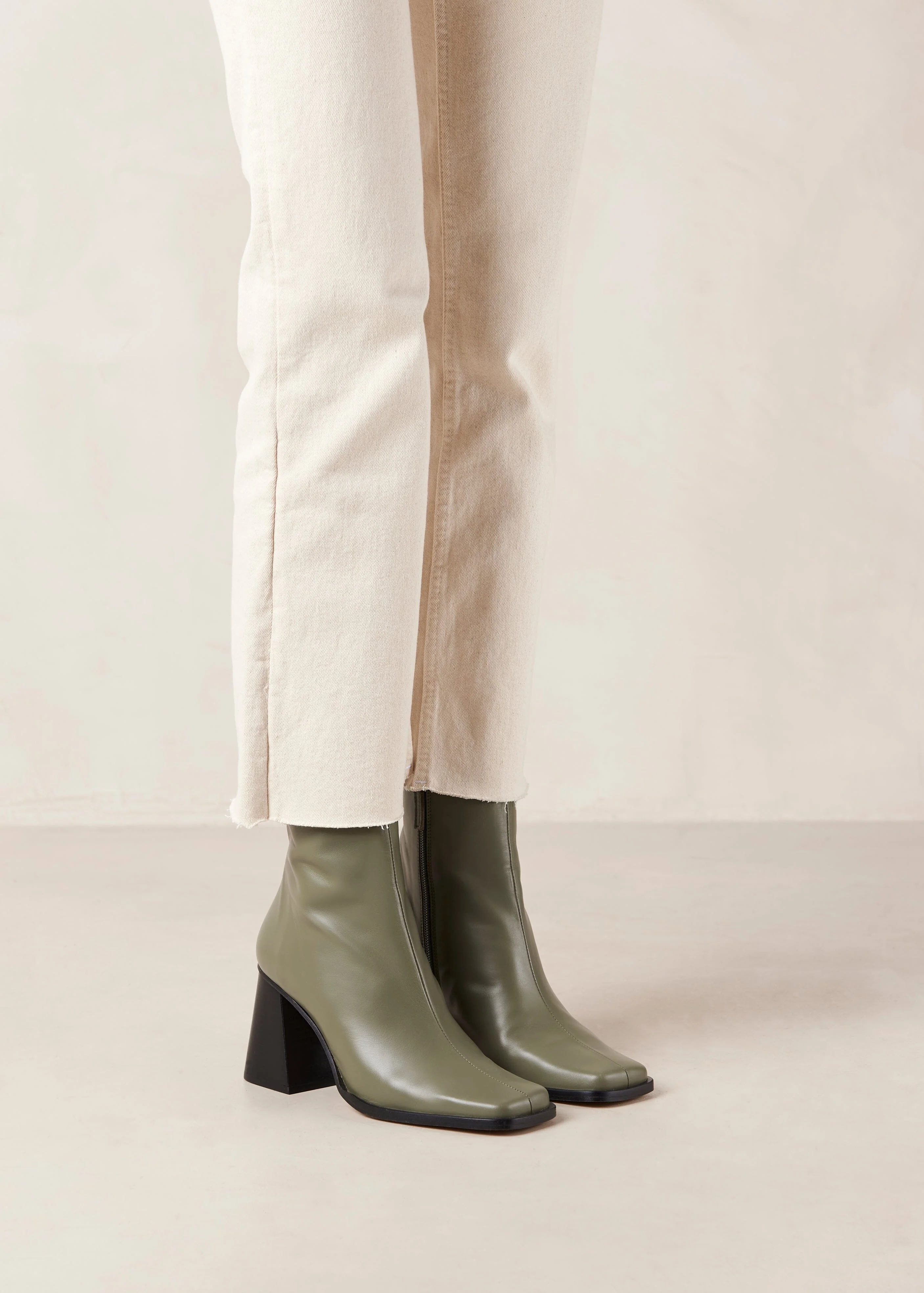 South Leather Boots Dusty Olive Green