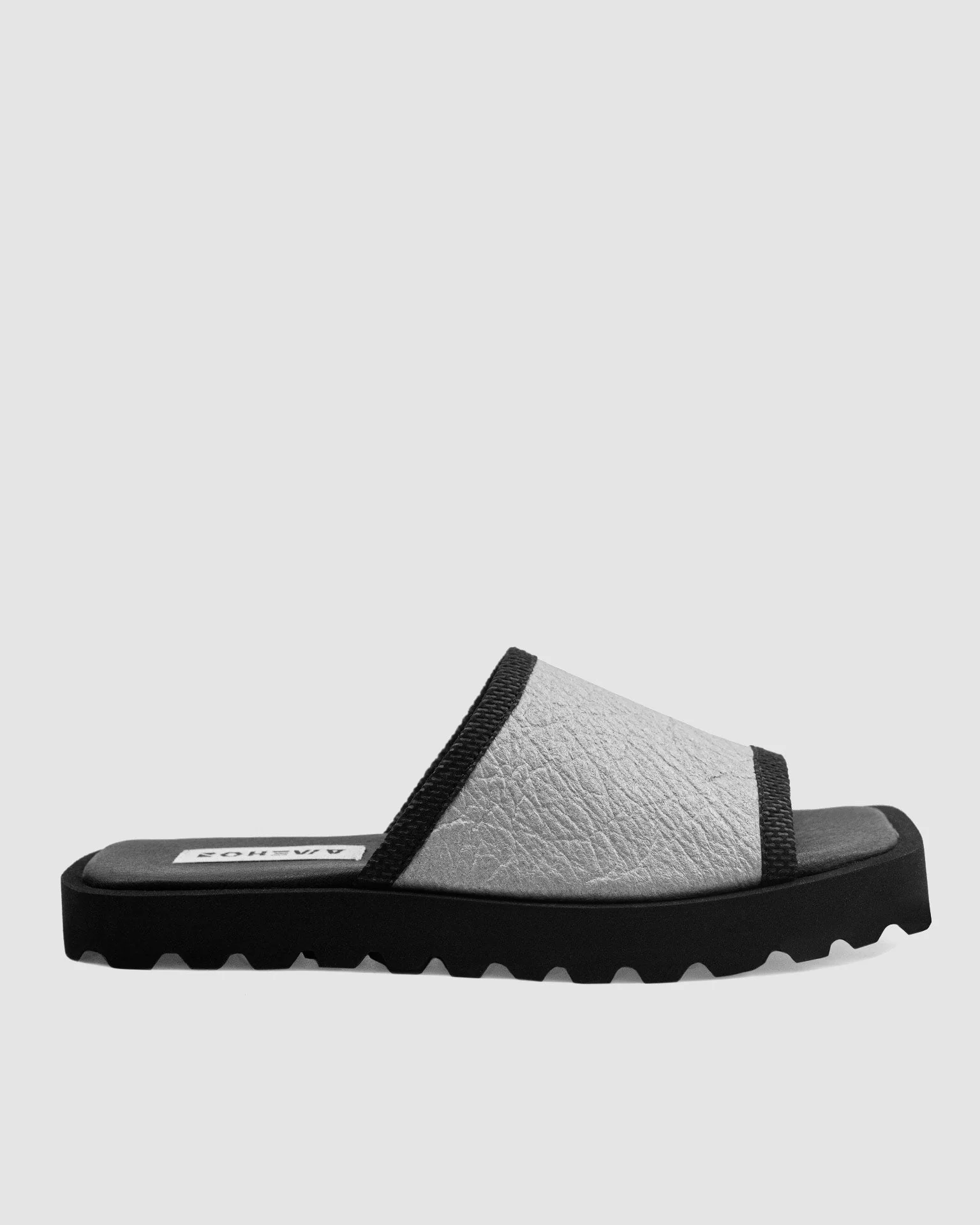 Pina Flat Slides Pinatex®