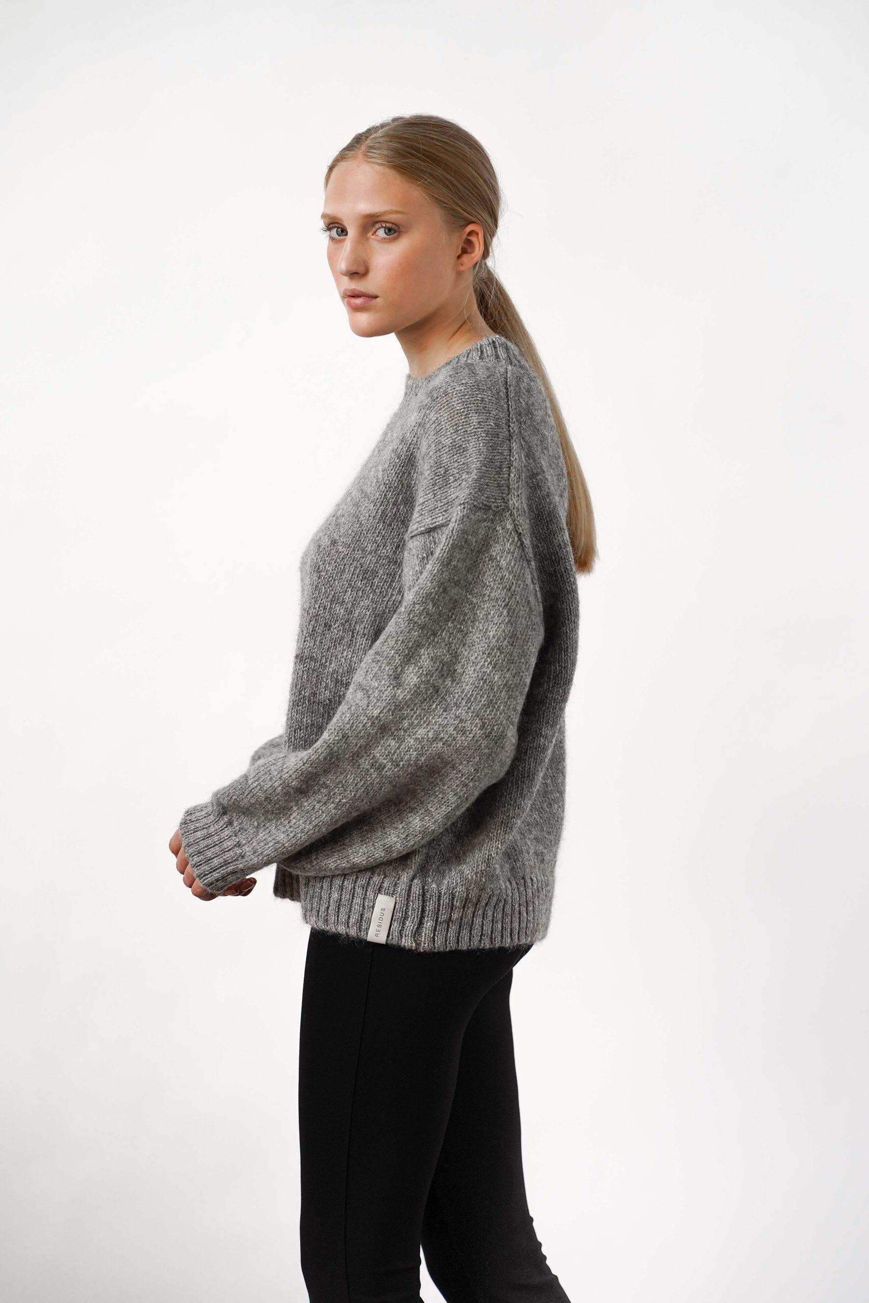Ire Knitted Sweater Grey