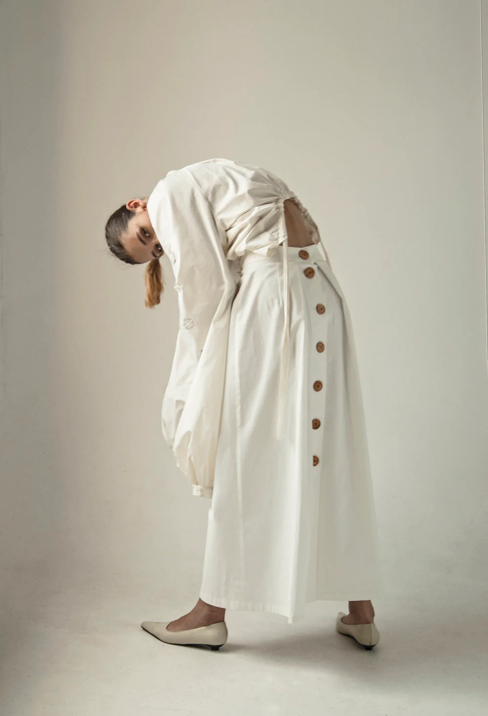 Wooden Buttons Skirt White