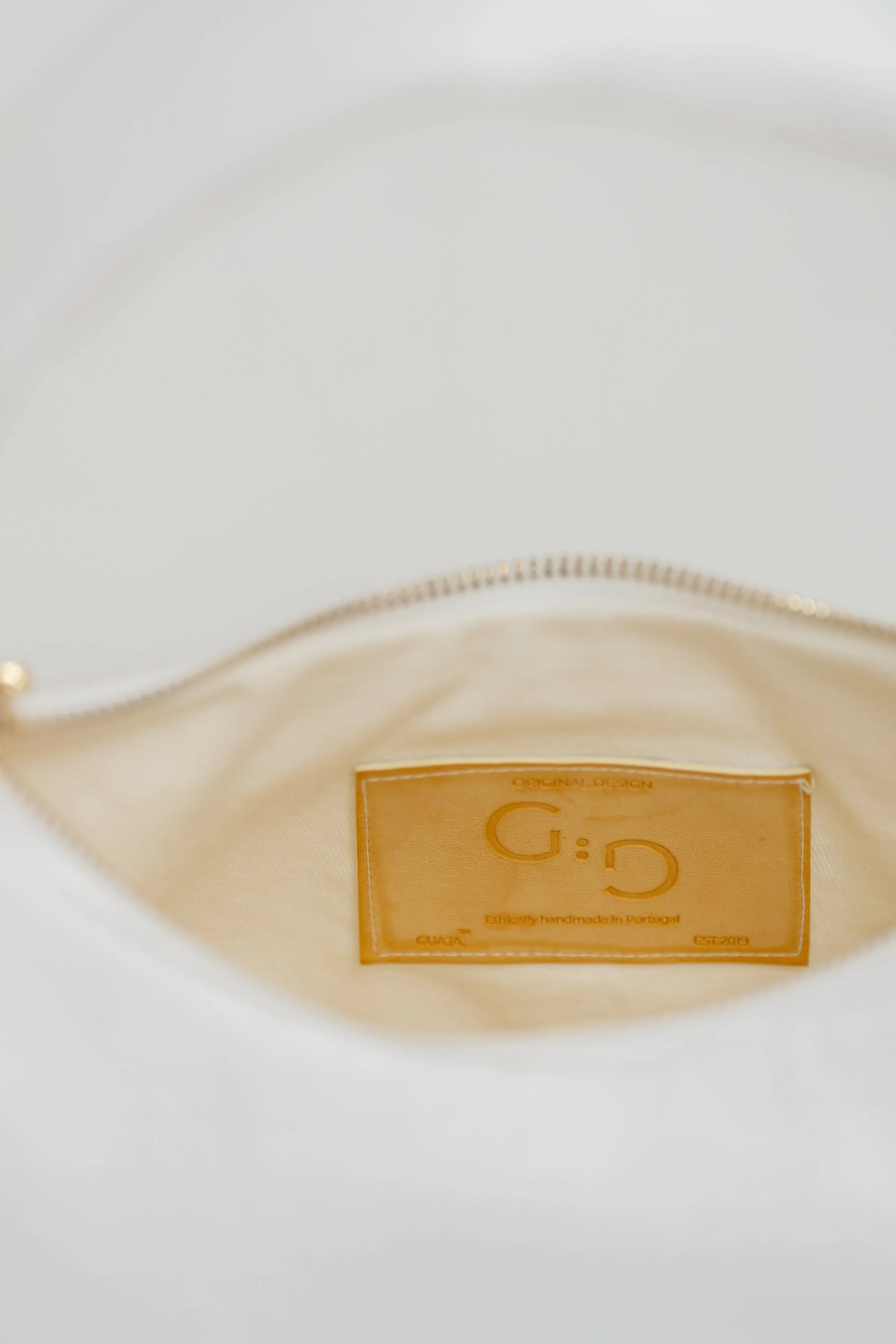 Pillow Shoulder Bag Mini White