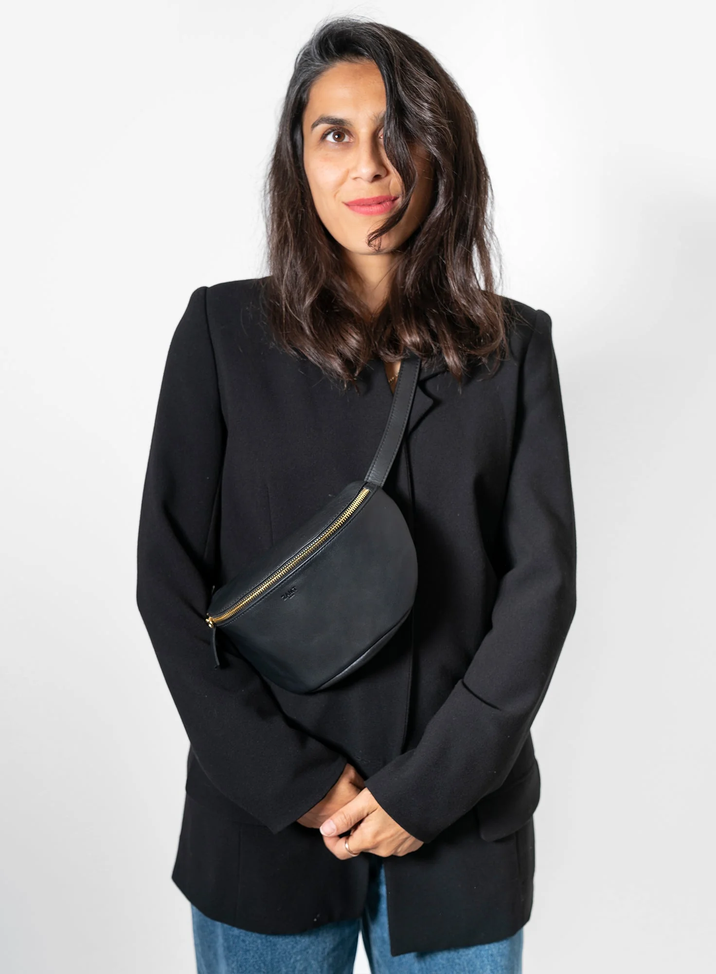 Hip Bag Can Black Gold