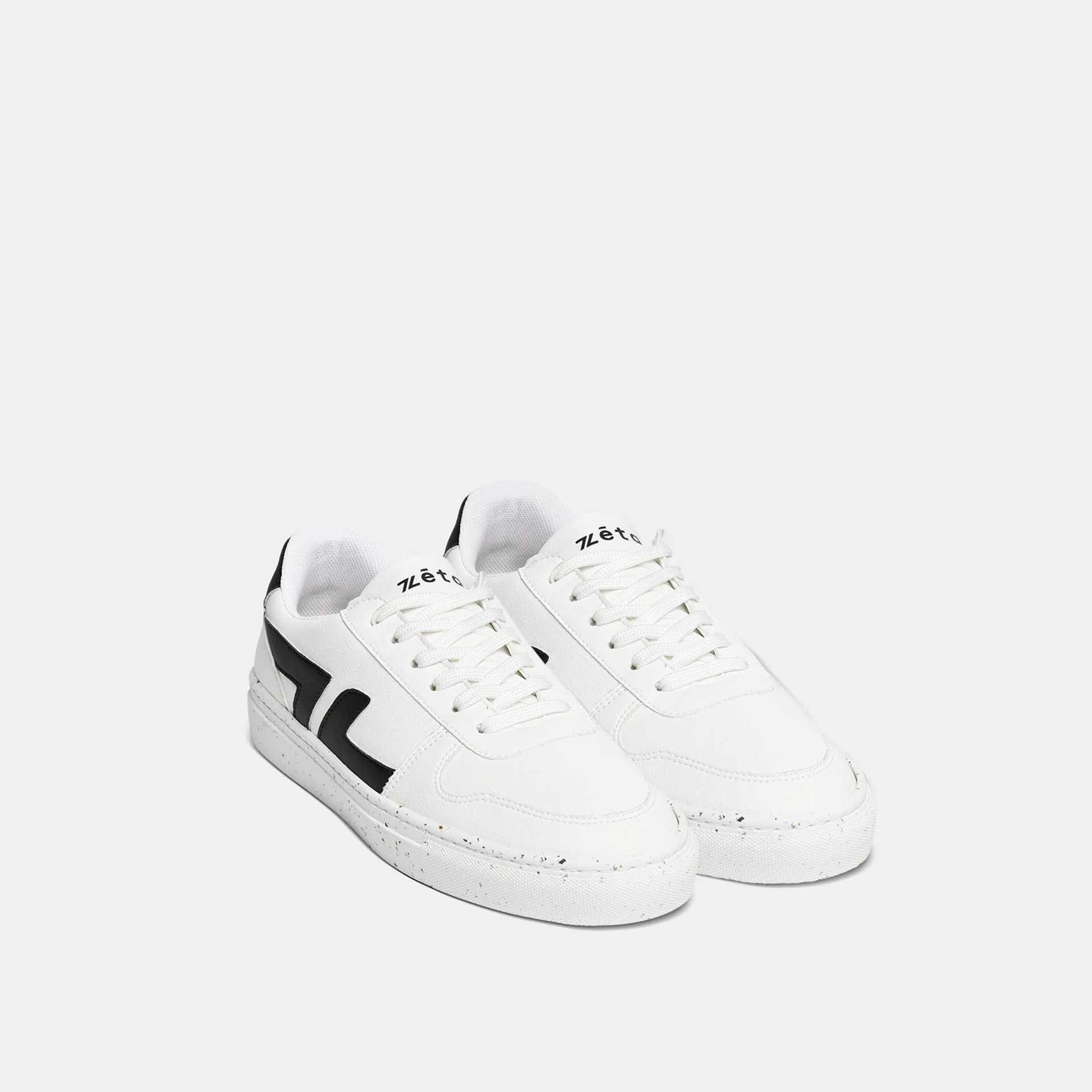 Alpha Noir Sneakers