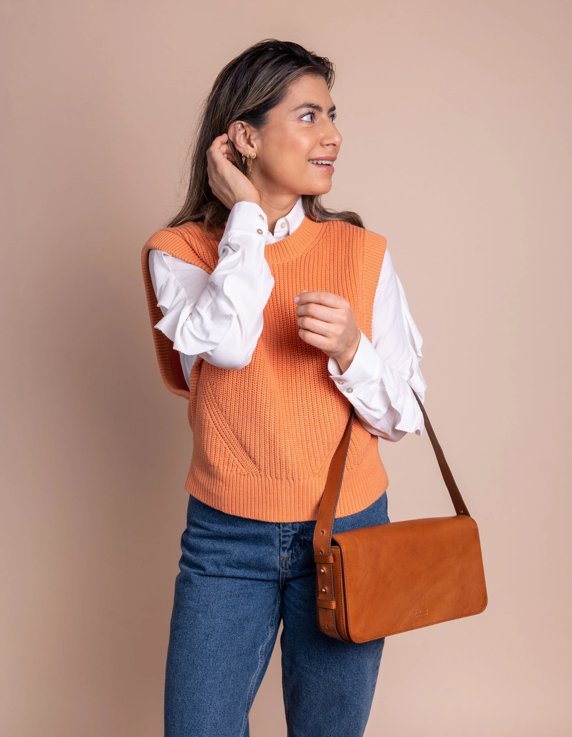 Gina Baguette Cognac Classic Leather