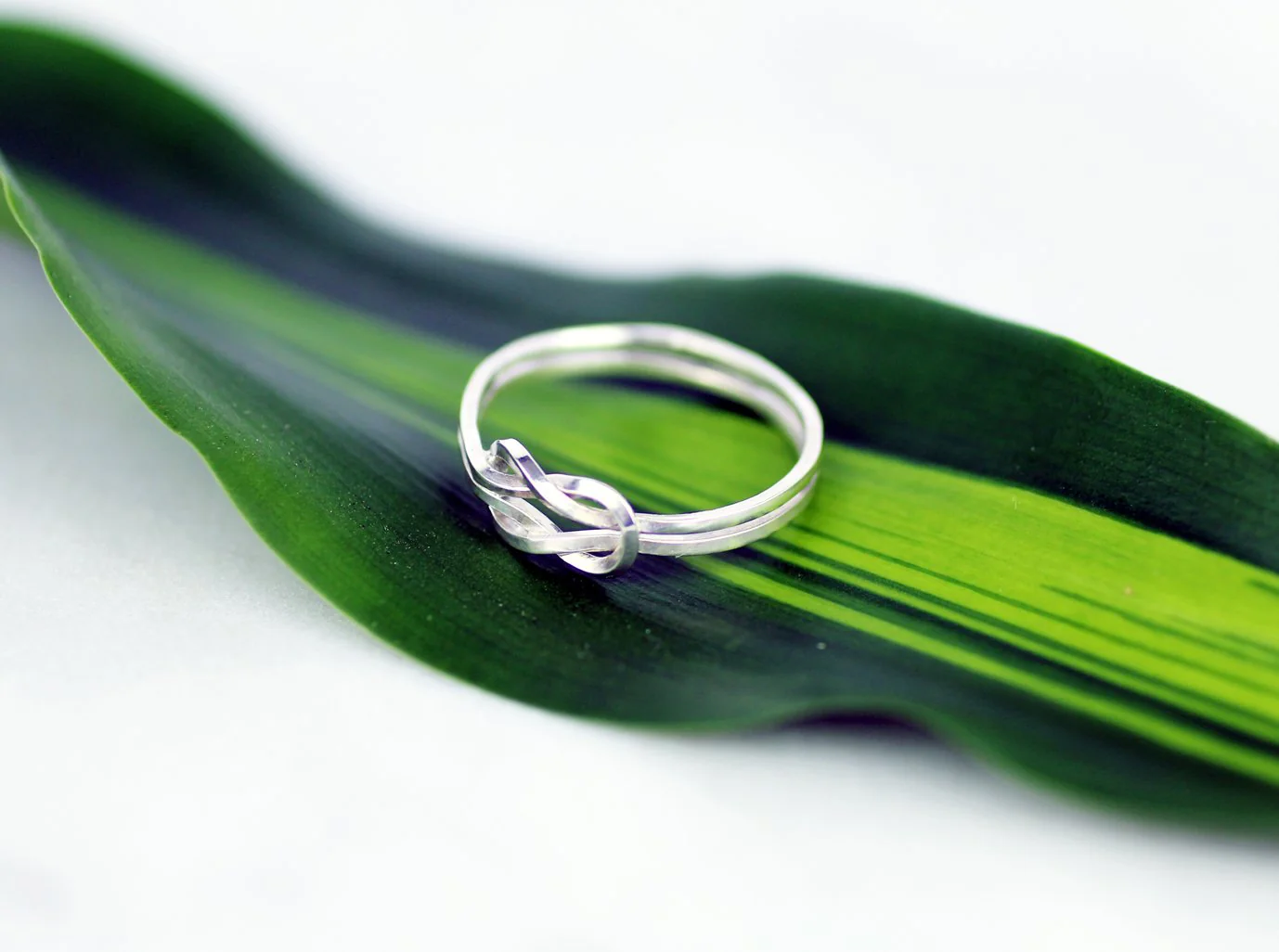 EVIGHET Ring