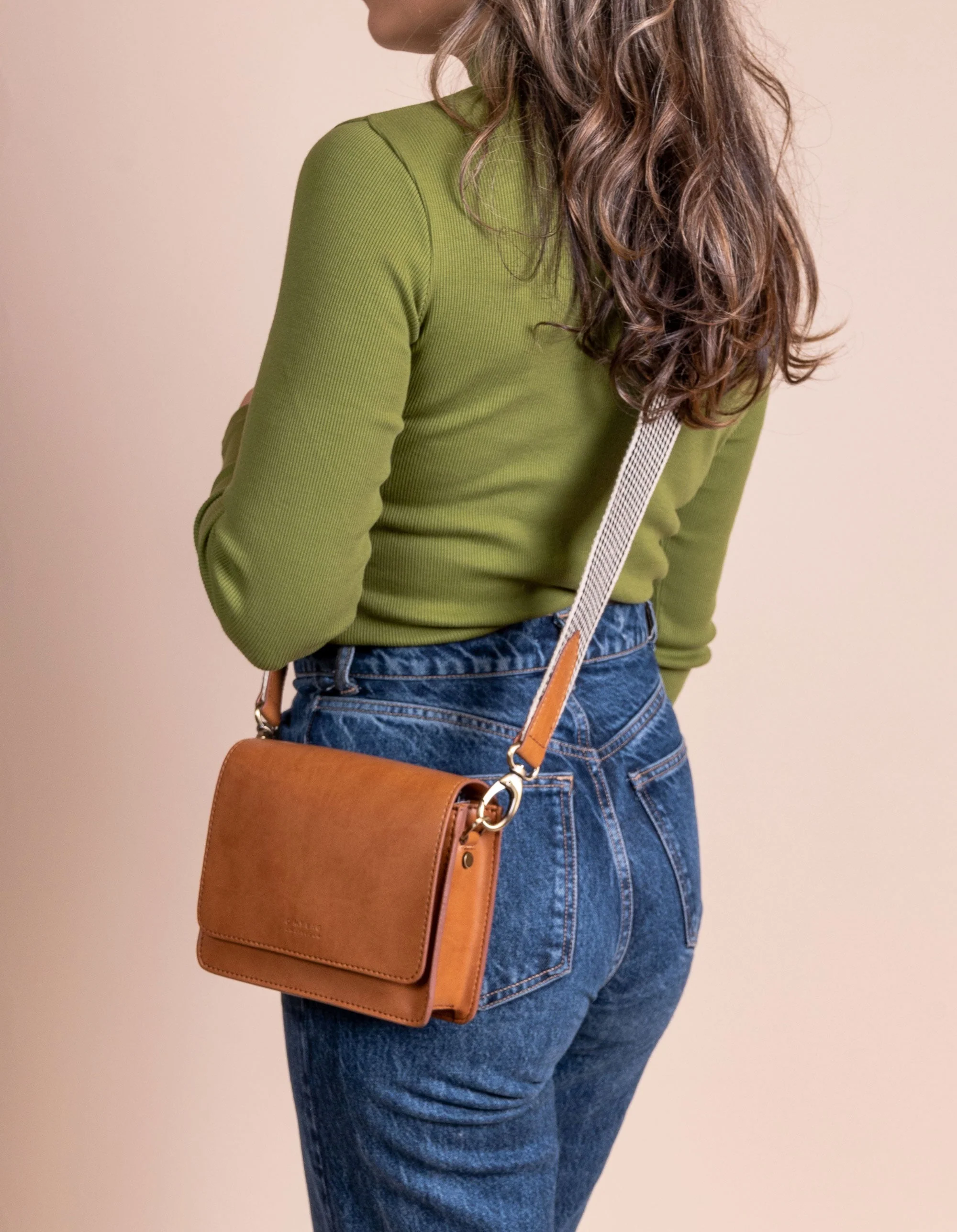 Audrey Mini Cognac Apple Leather