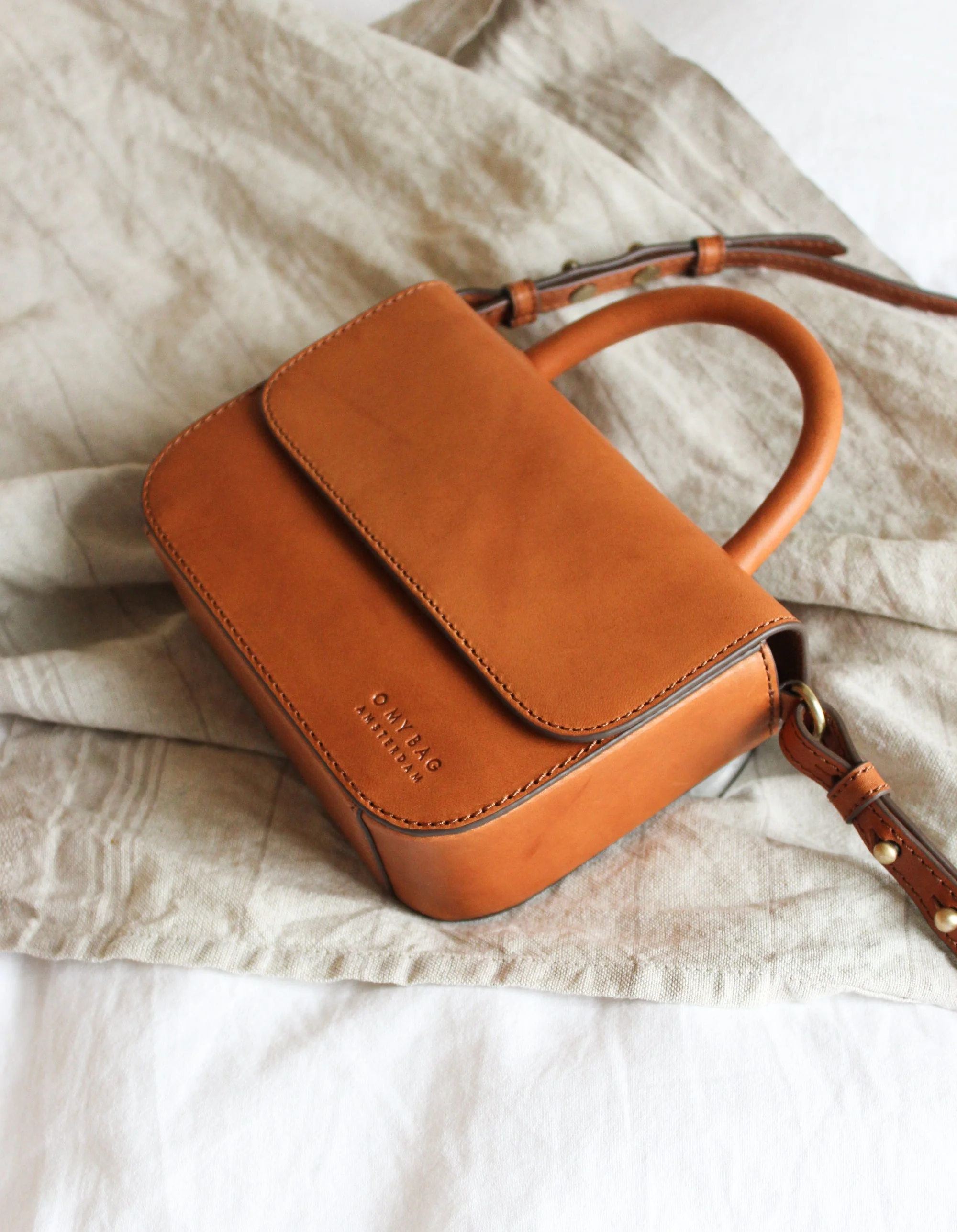 Nano Bag Classic Leather Cognac