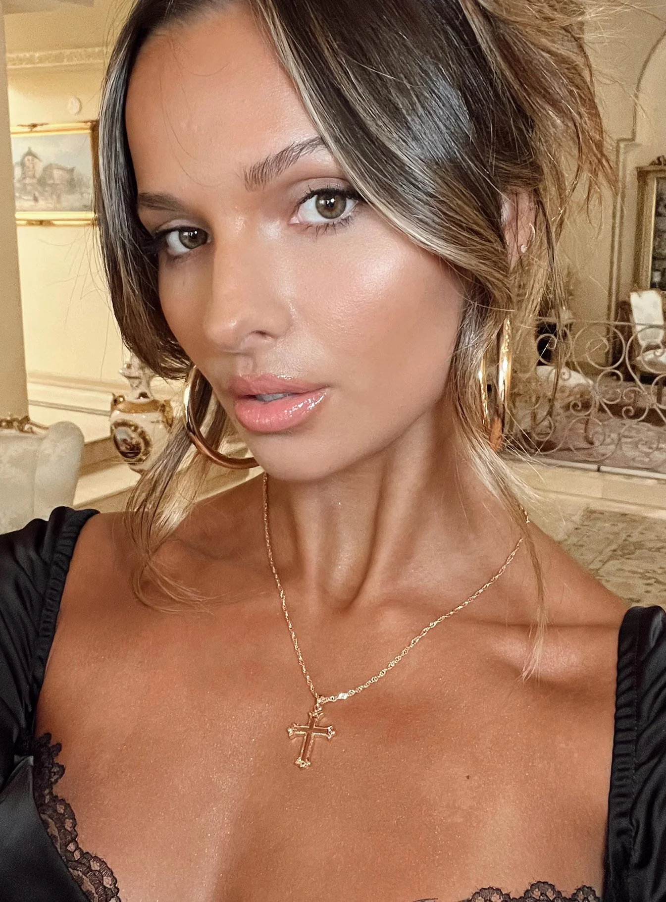 Elizondo Necklace Gold