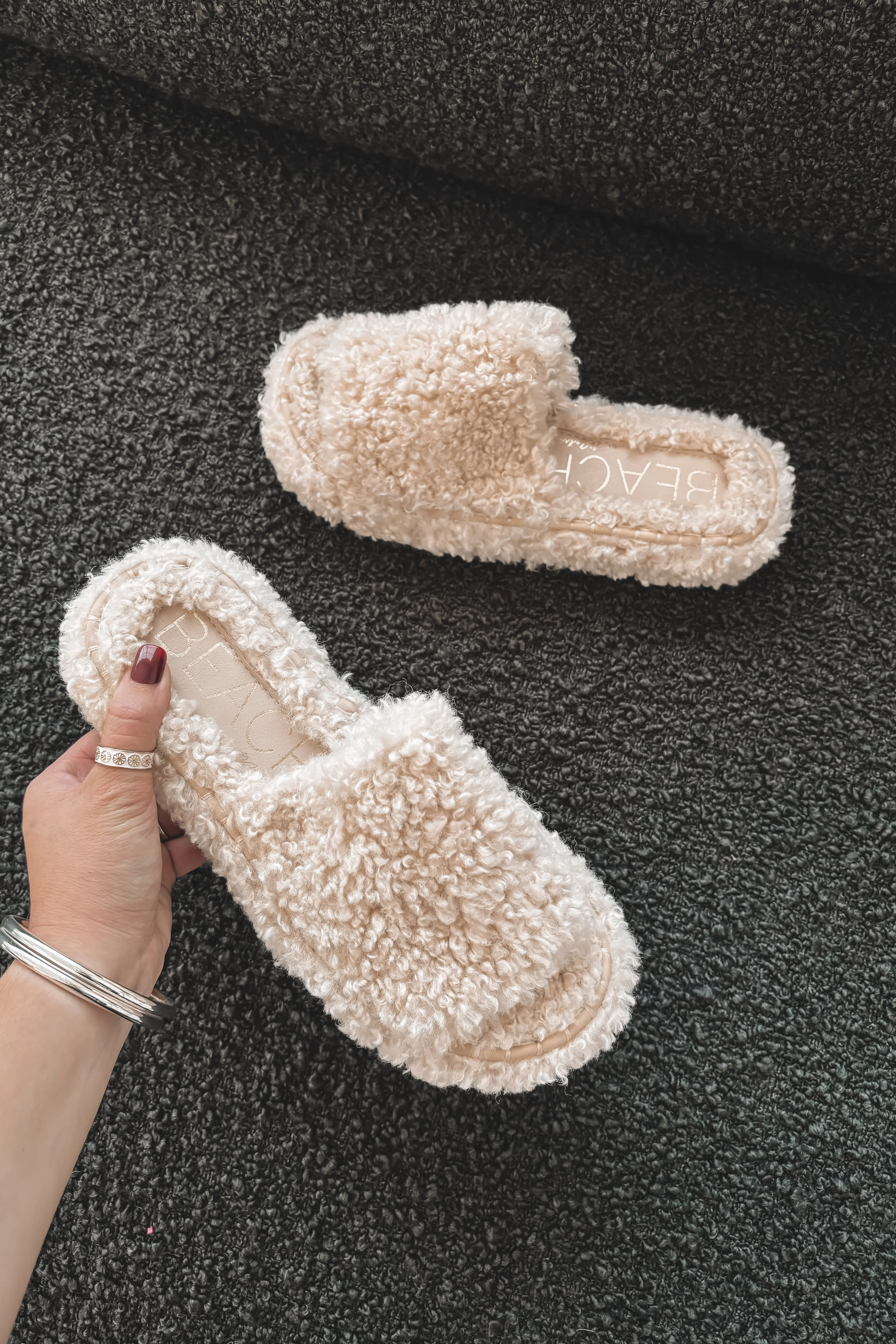 Matisse In House Cozy Vegan Sherpa Slipper Slides