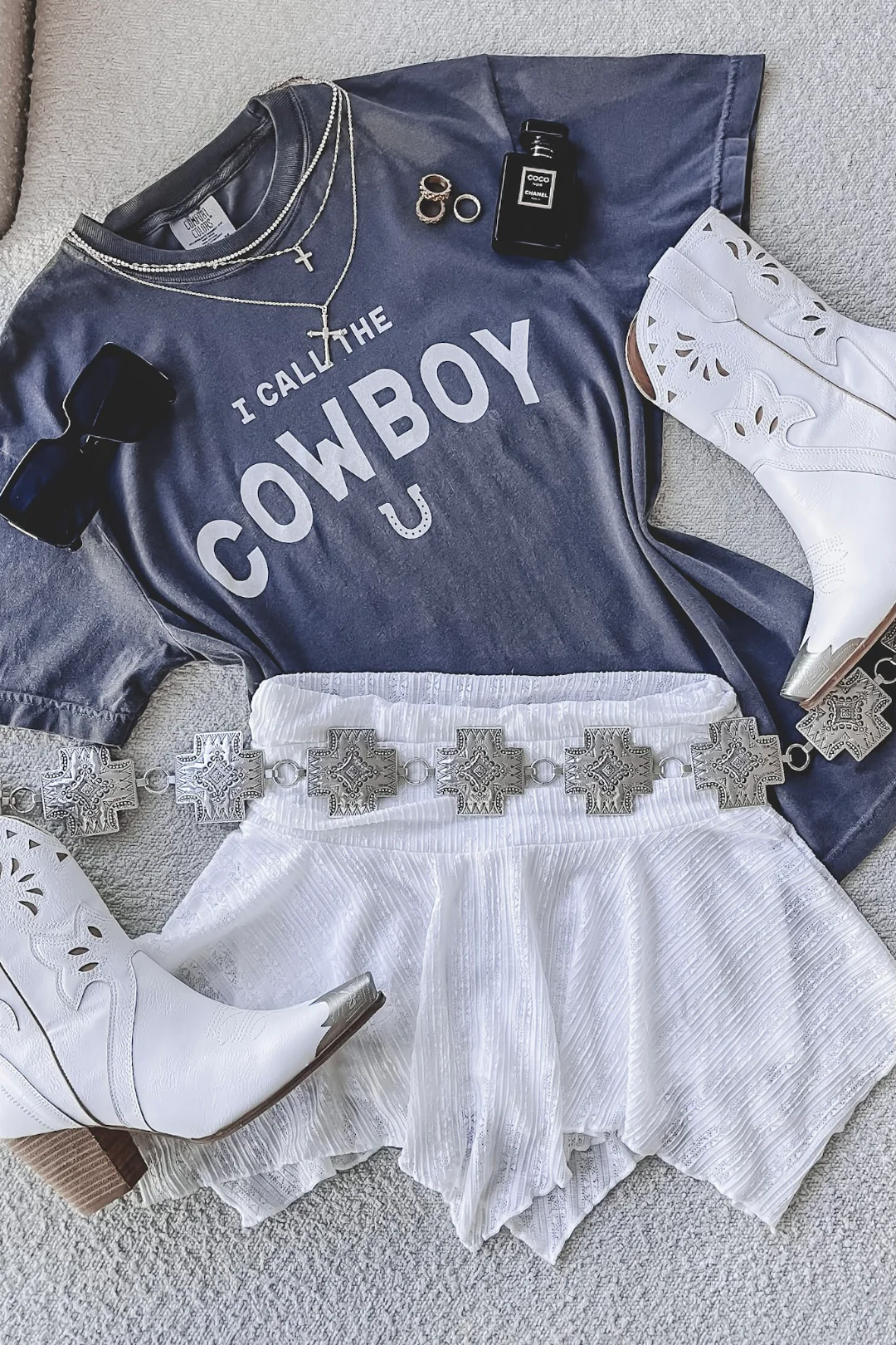 Ways Of The West Silver Pointed Toe Western Boot