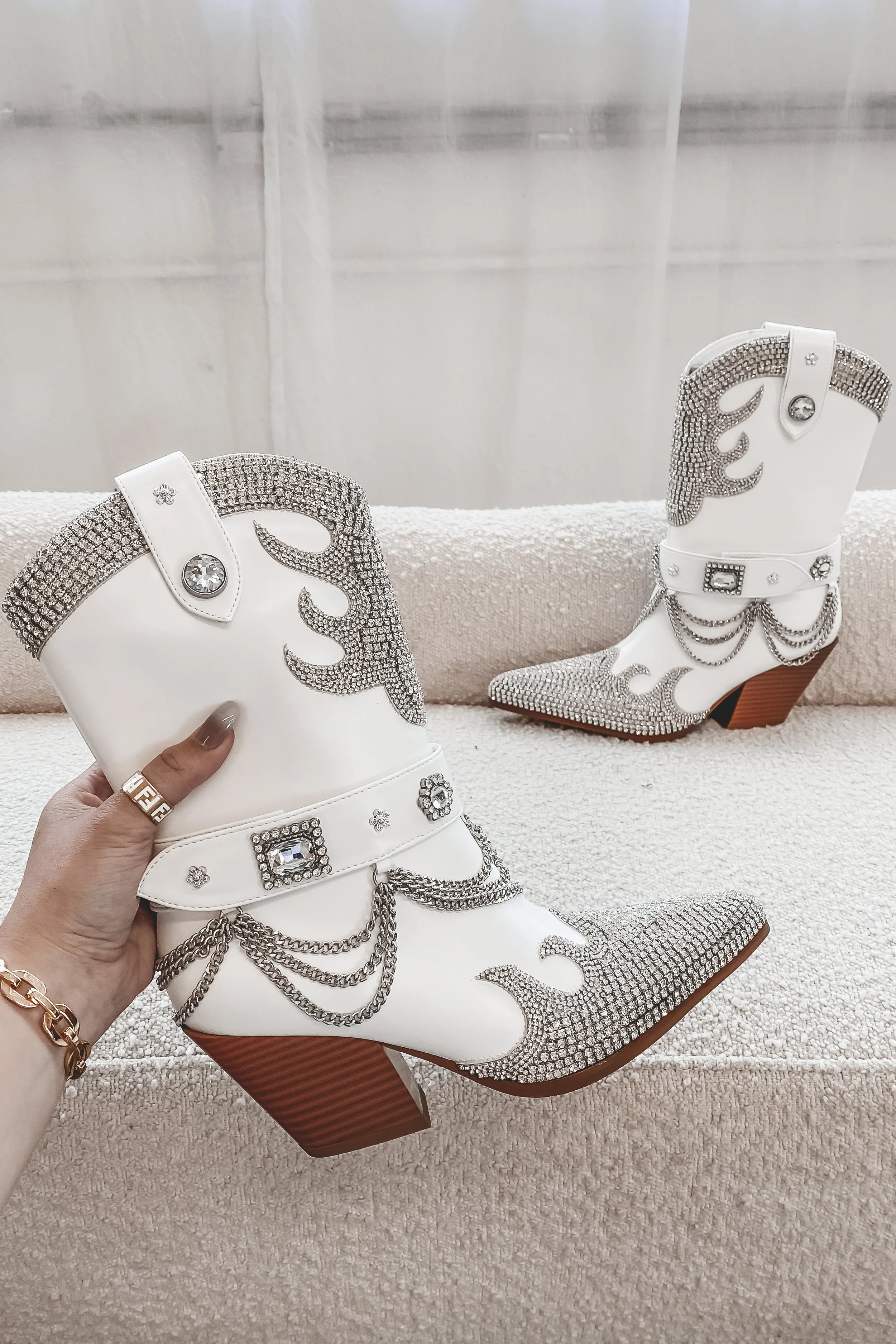 It’s Giving Turning Heads White Rhinestones Western Booties