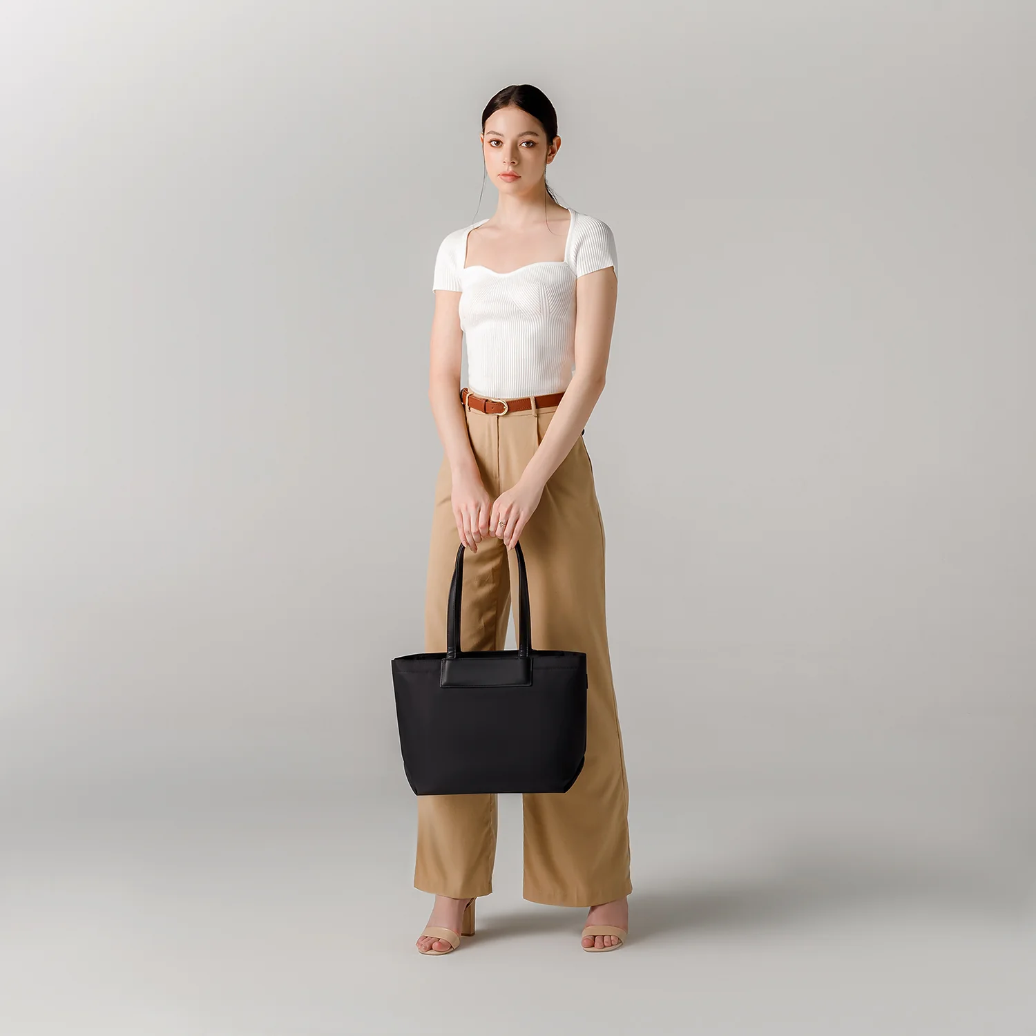 Eslona 3 Air L Tote Bag