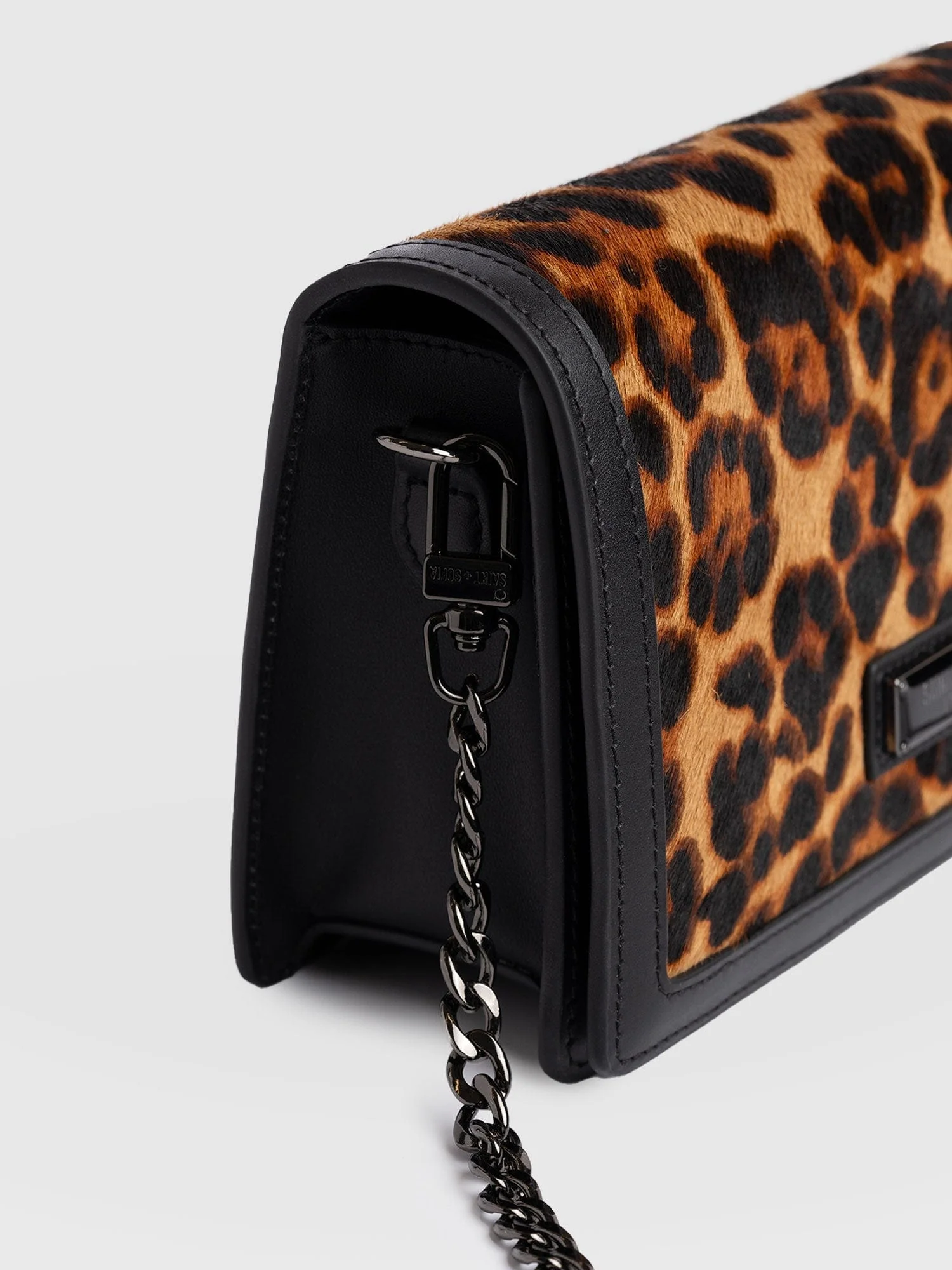 Primrose Wallet on Chain - Leopard